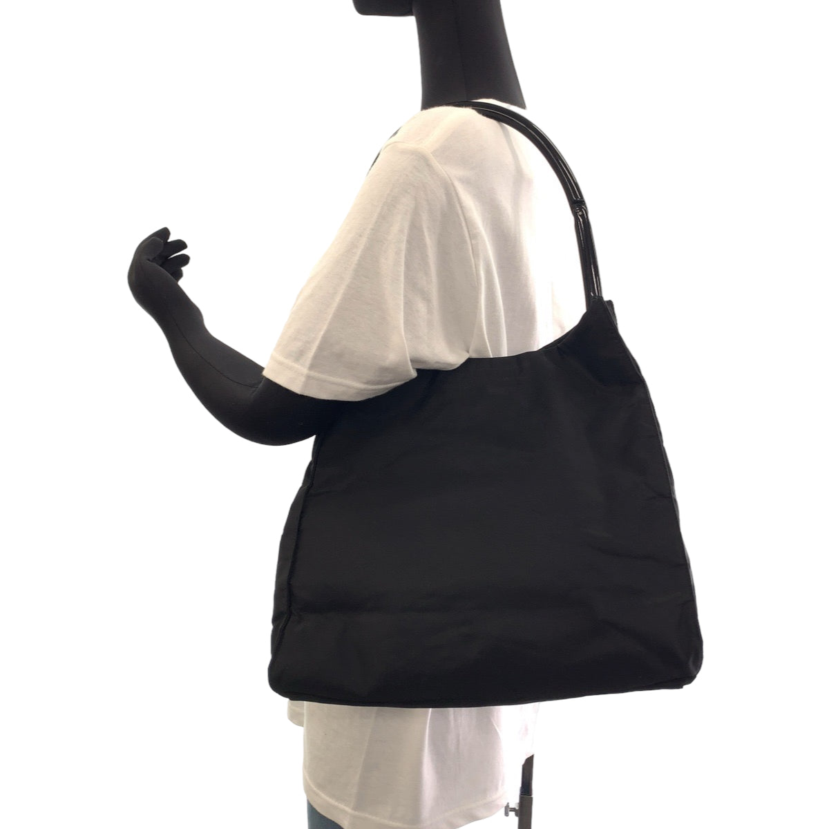 11824
PRADA プラダ テスート 三角ロゴプレート ブラック 黒 ナイロン ワンショルダーバッグ ハンドバッグ  レディース
