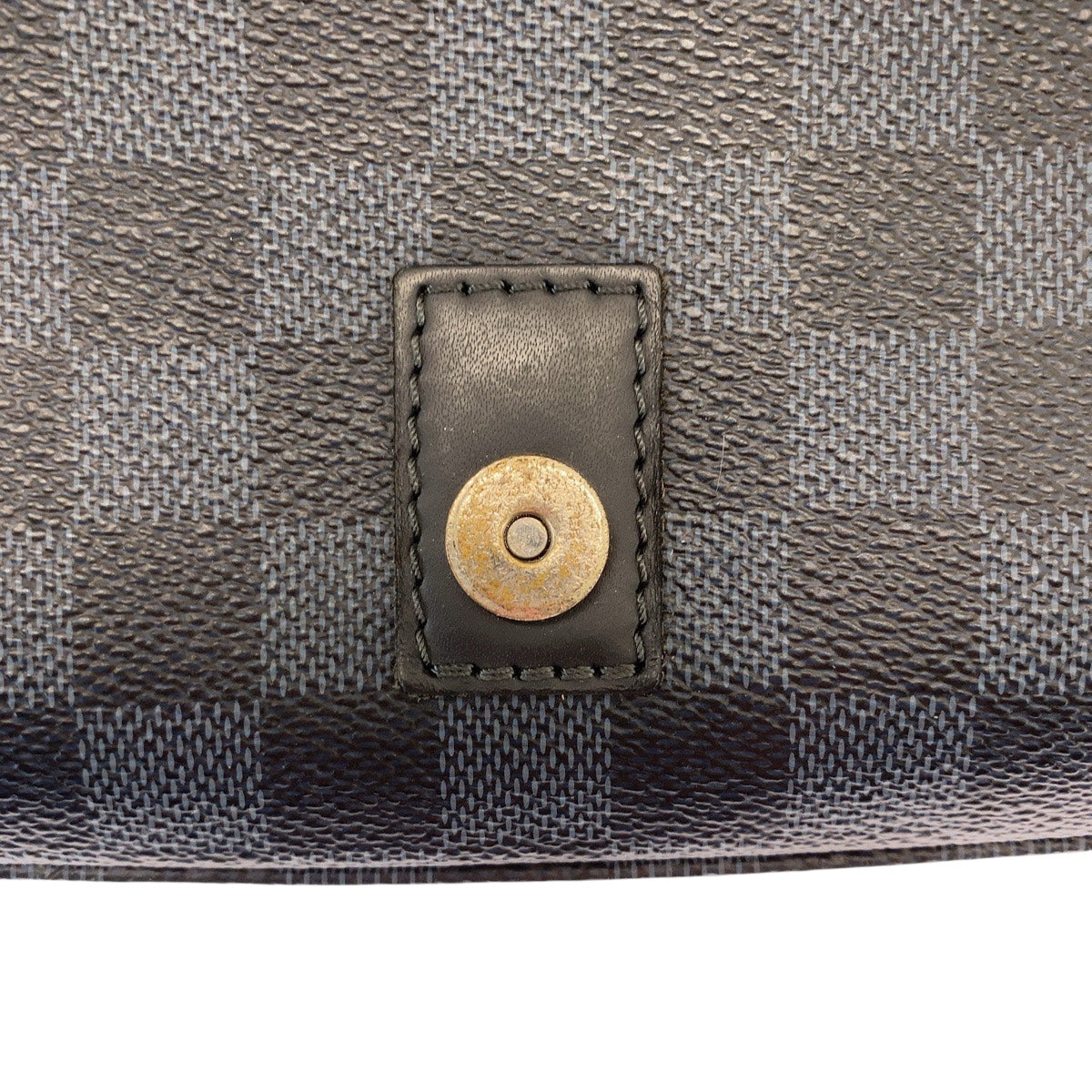 12906
LOUIS VUITTON ルイヴィトン ダミエ コバルト ニューポート メッセンジャーPM ブラック 黒 ネイビー シルバー金具 PVC / レザー N41587 斜め掛け ショルダーバッグ メッセンジャーバッグ  メンズ