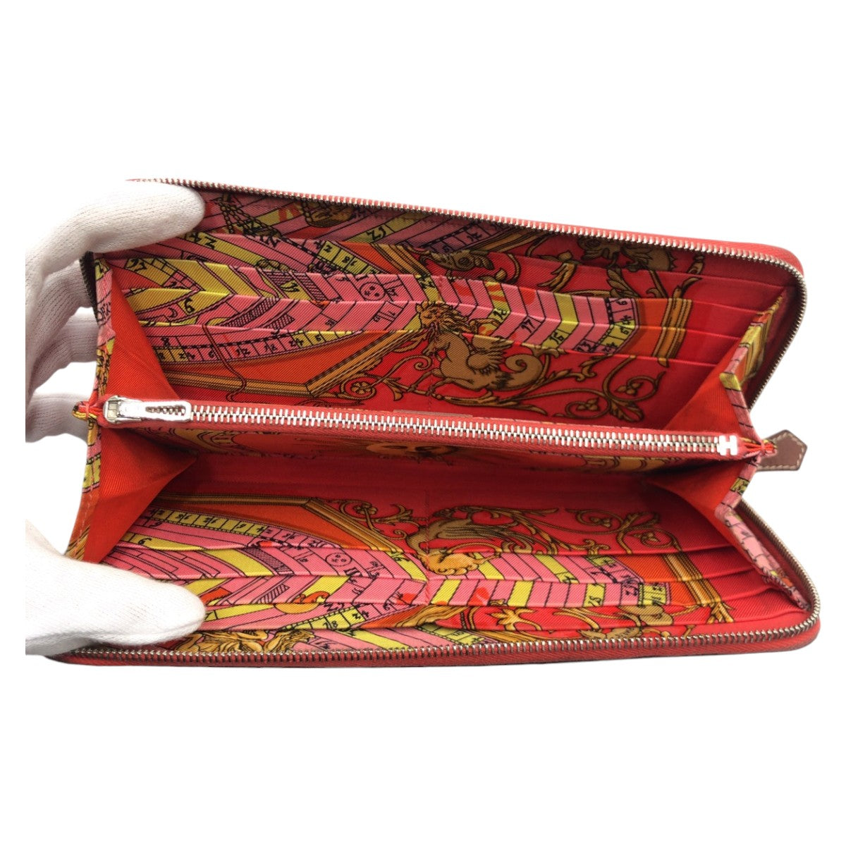 12907
HERMES エルメス アザップ ロング シルクイン レッド ローズシャイプール ヴォーエプソン 長財布 ラウンドファスナー Q刻印  レディース