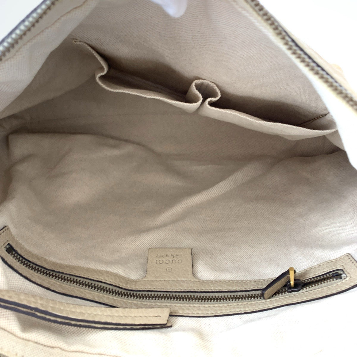 12216
GUCCI グッチ インターロッキング ホーボー ベージュ ゴールド金具 レザー 326514 ショルダーバッグ  レディース