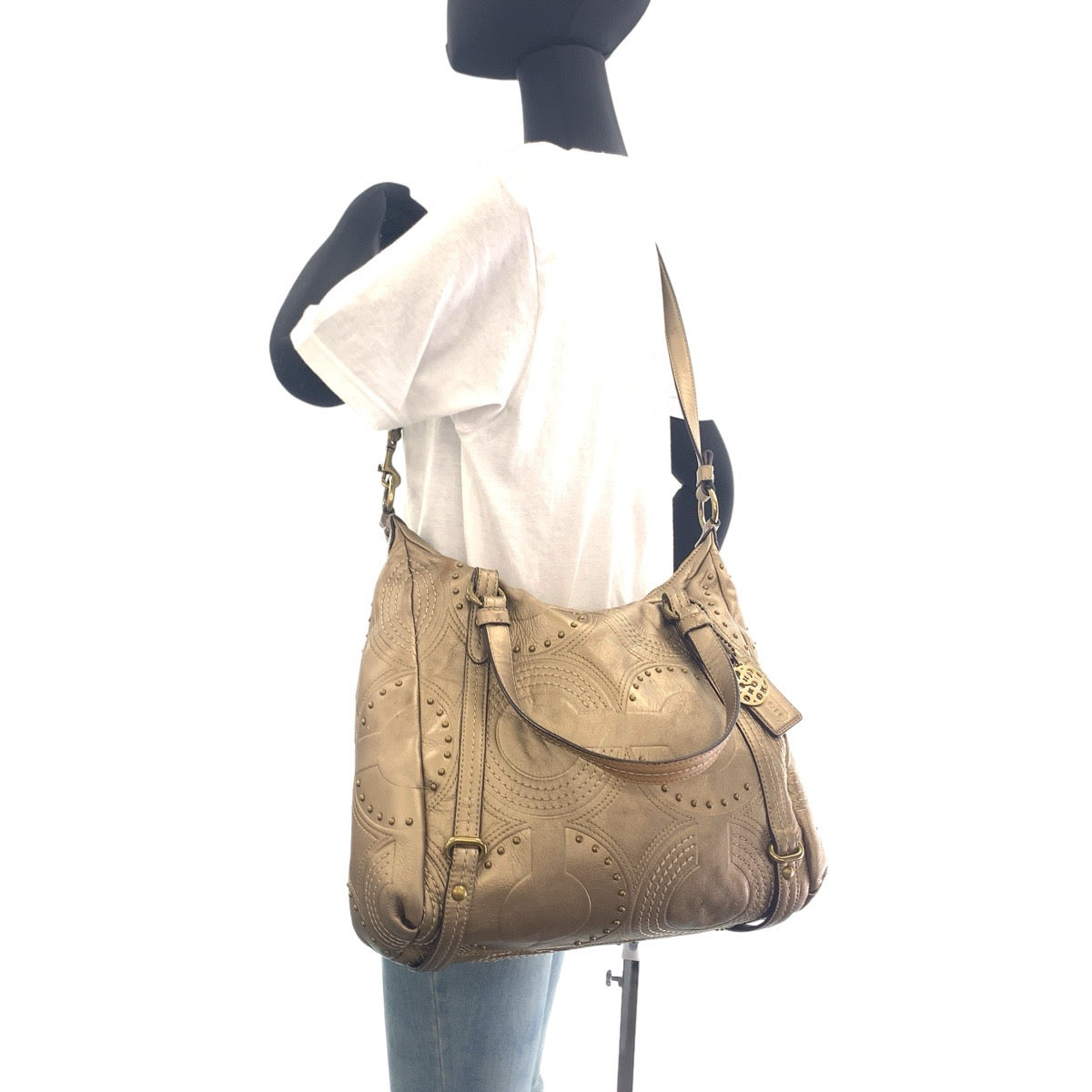 12168
COACH コーチ オプアート アレクサンドラ スタッズ レザー トートバッグ ショルダーバッグ 2way 斜め掛け可能  レディース AB5