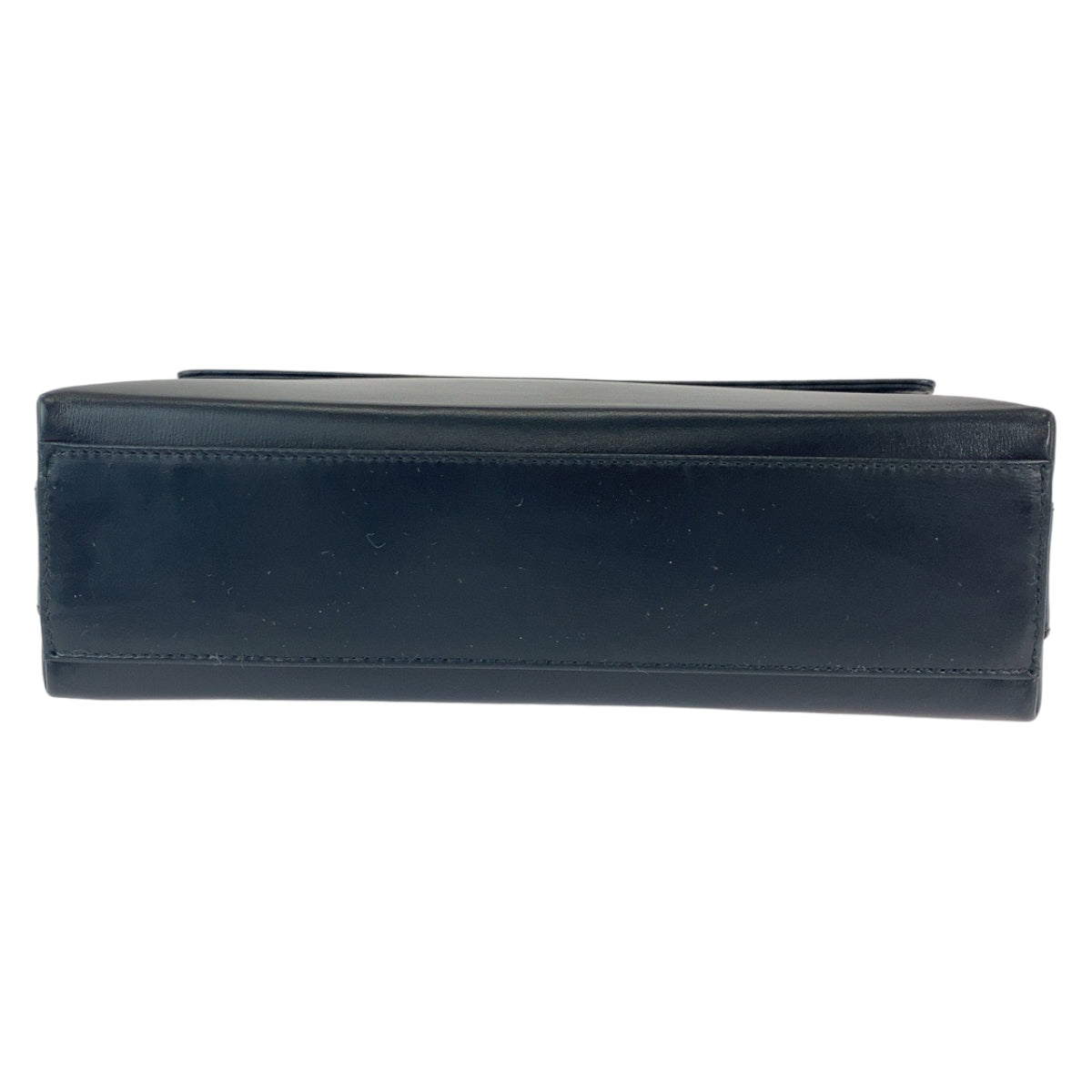 18005
Salvatore Ferragamo サルヴァトーレフェラガモ ヴァラ ブラック 黒 シルバー金具 レザー ショルダーバッグ  レディース A38