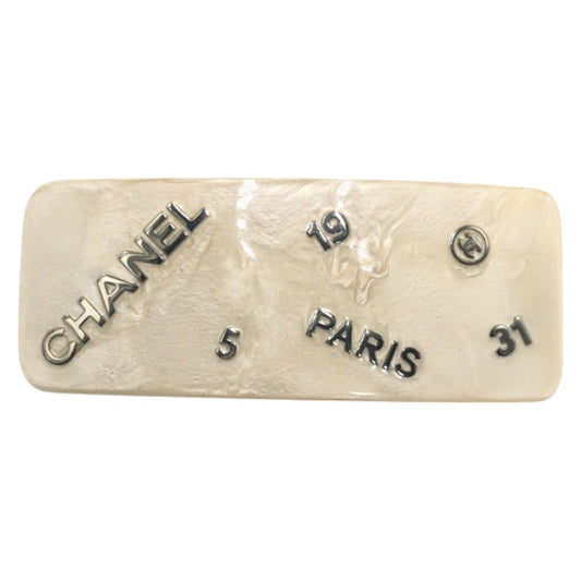 12922
CHANEL シャネル ココマーク ホワイト シルバー金具 プラスチック バレッタ ヘアアクセサリー 髪留め 99A刻印  レディース