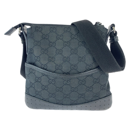 12349
GUCCI グッチ ブラック 黒 シルバー金具 GGキャンバス 147671 斜め掛け ショルダーバッグ メッセンジャーバッグ  レディース