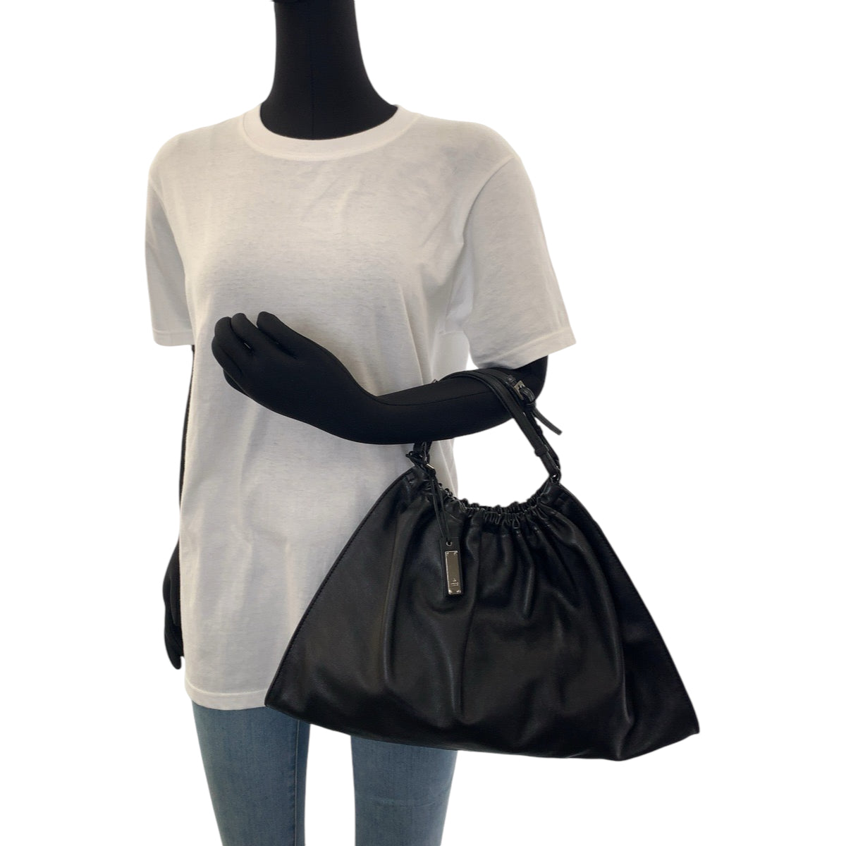 12014
GUCCI グッチ ブラック 黒 シルバー金具 レザー 76554 ハンドバッグ 巾着バッグ  レディース