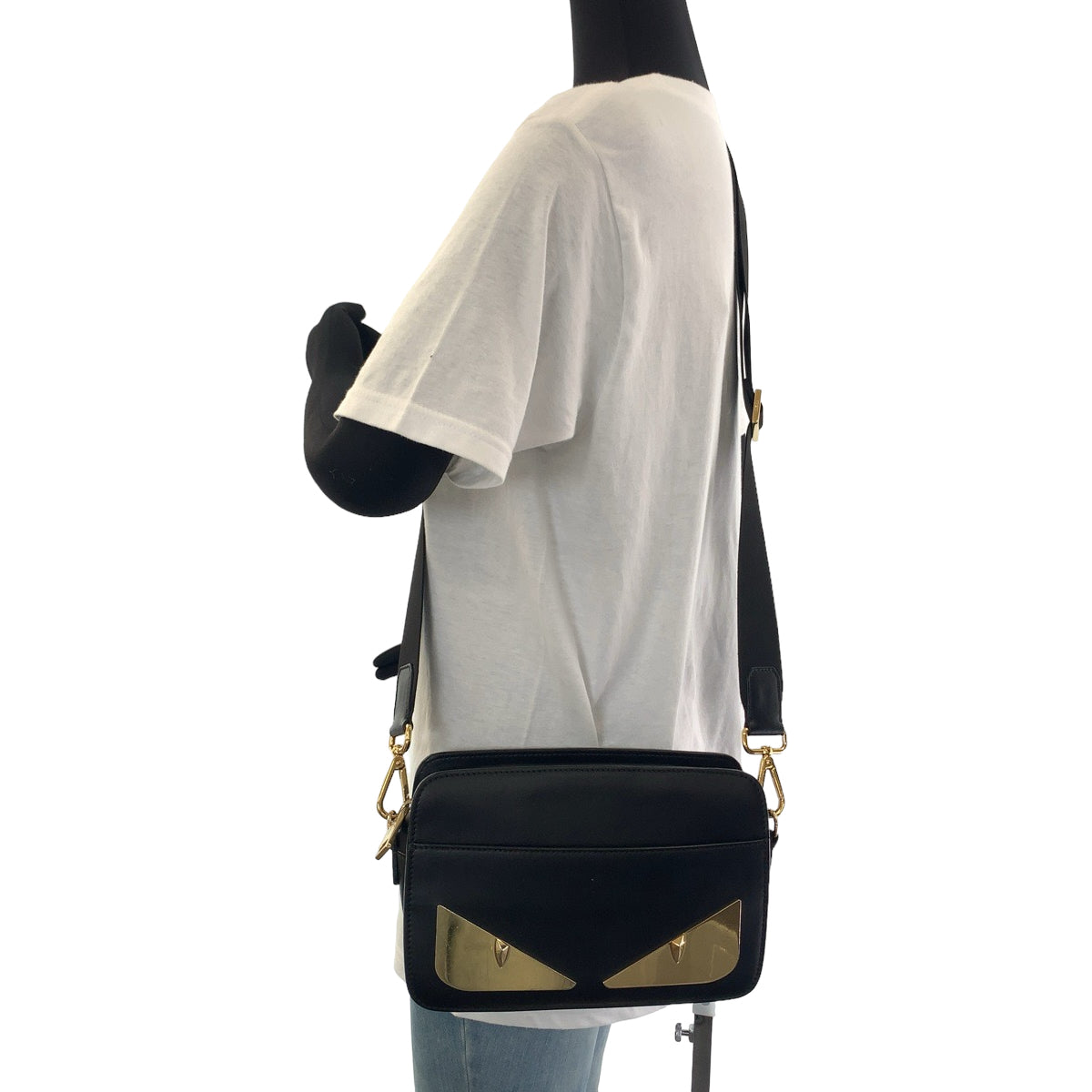 FENDI フェンディ モンスター バグズアイ ブラック ゴールド金具 レザー 7VA428 A3D8 F0KUR ショルダーバッグ ポシェット  メンズ
