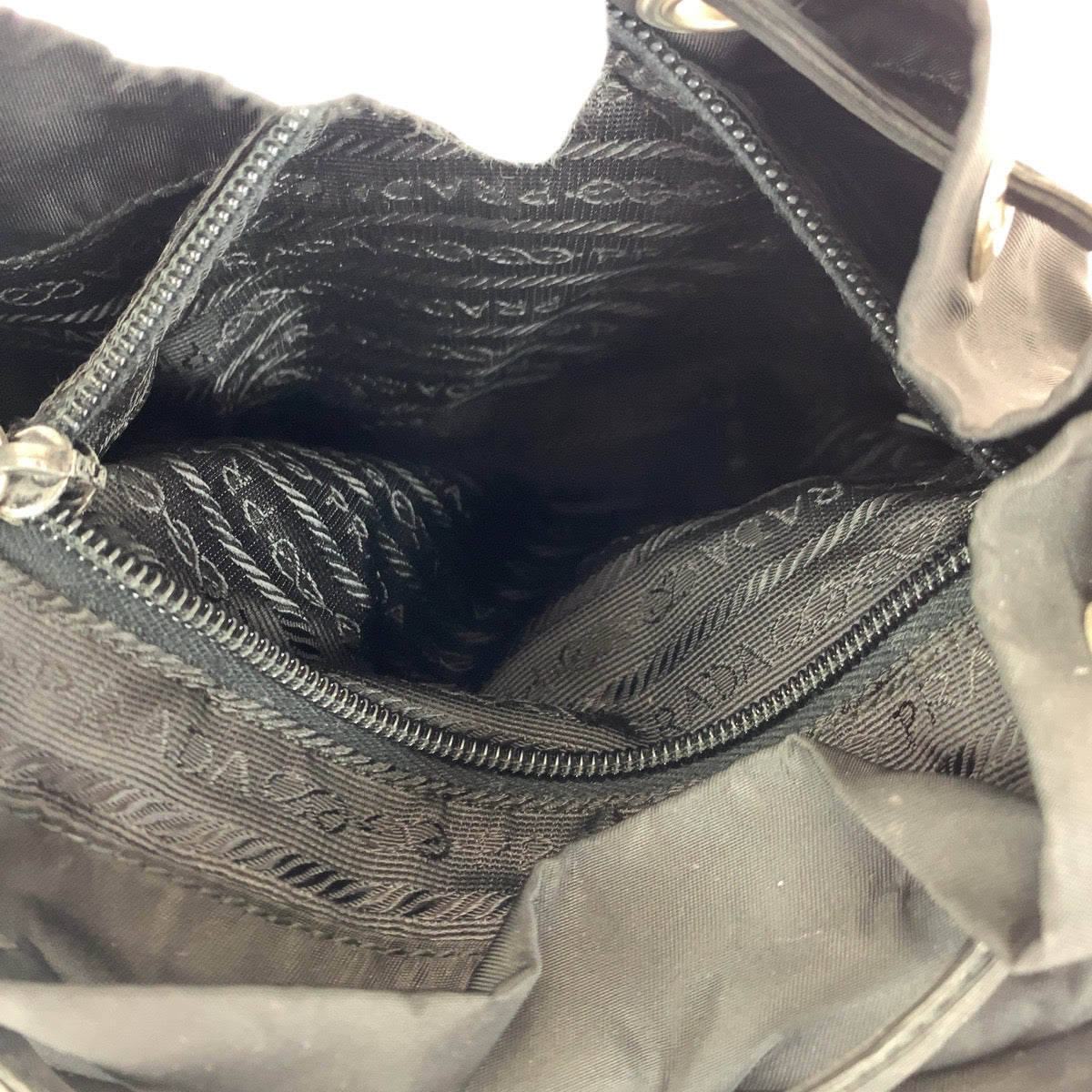 14026
PRADA プラダ テスート 三角ロゴプレート ブラック 黒 シルバー金具 ナイロン / レザー リュック・デイパック バックパック  レディース