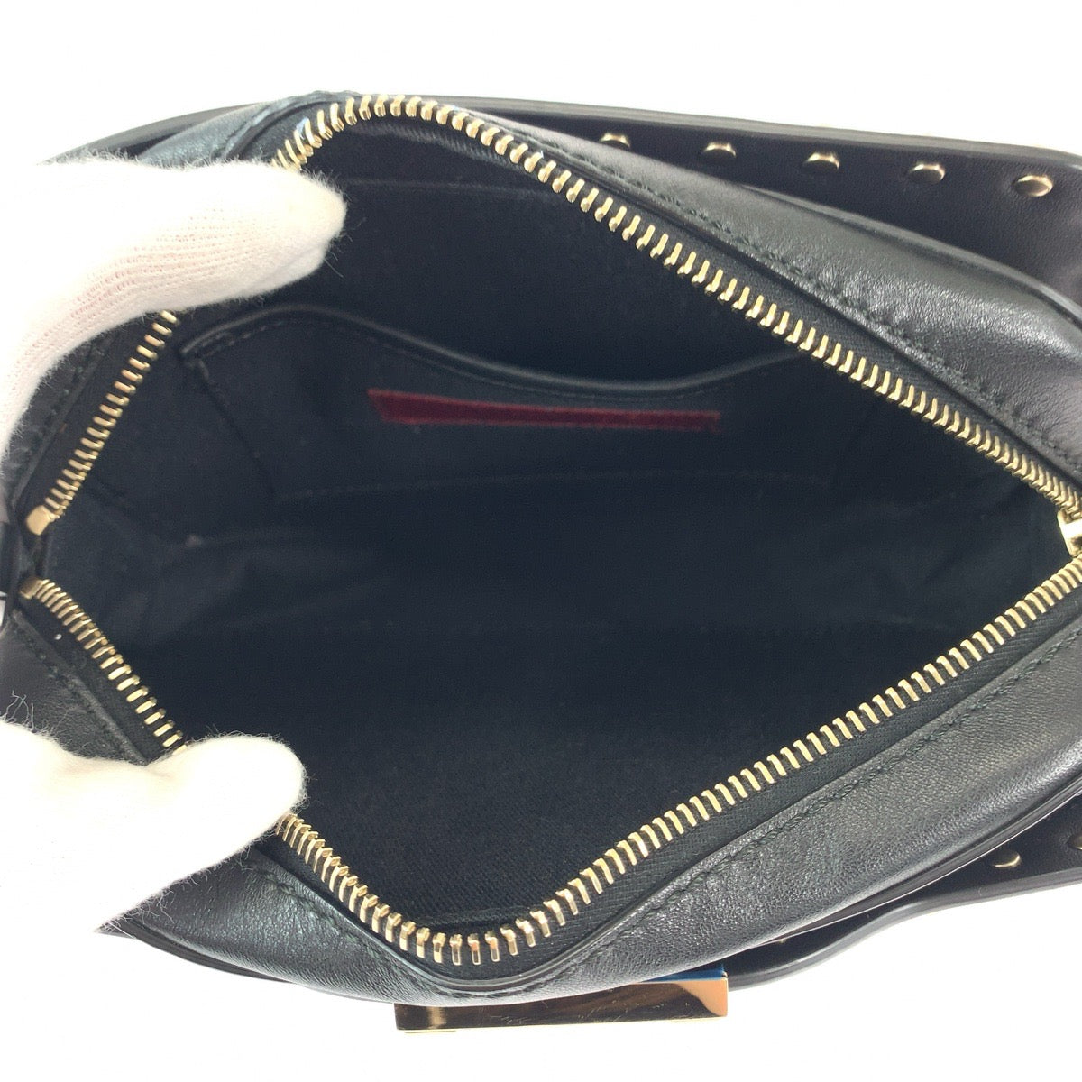 11946
Valentino ヴァレンチノ ロックスタッズ ブラック 黒 ゴールド金具 レザー ショルダーバッグ 斜め掛け ポシェット  レディース A54