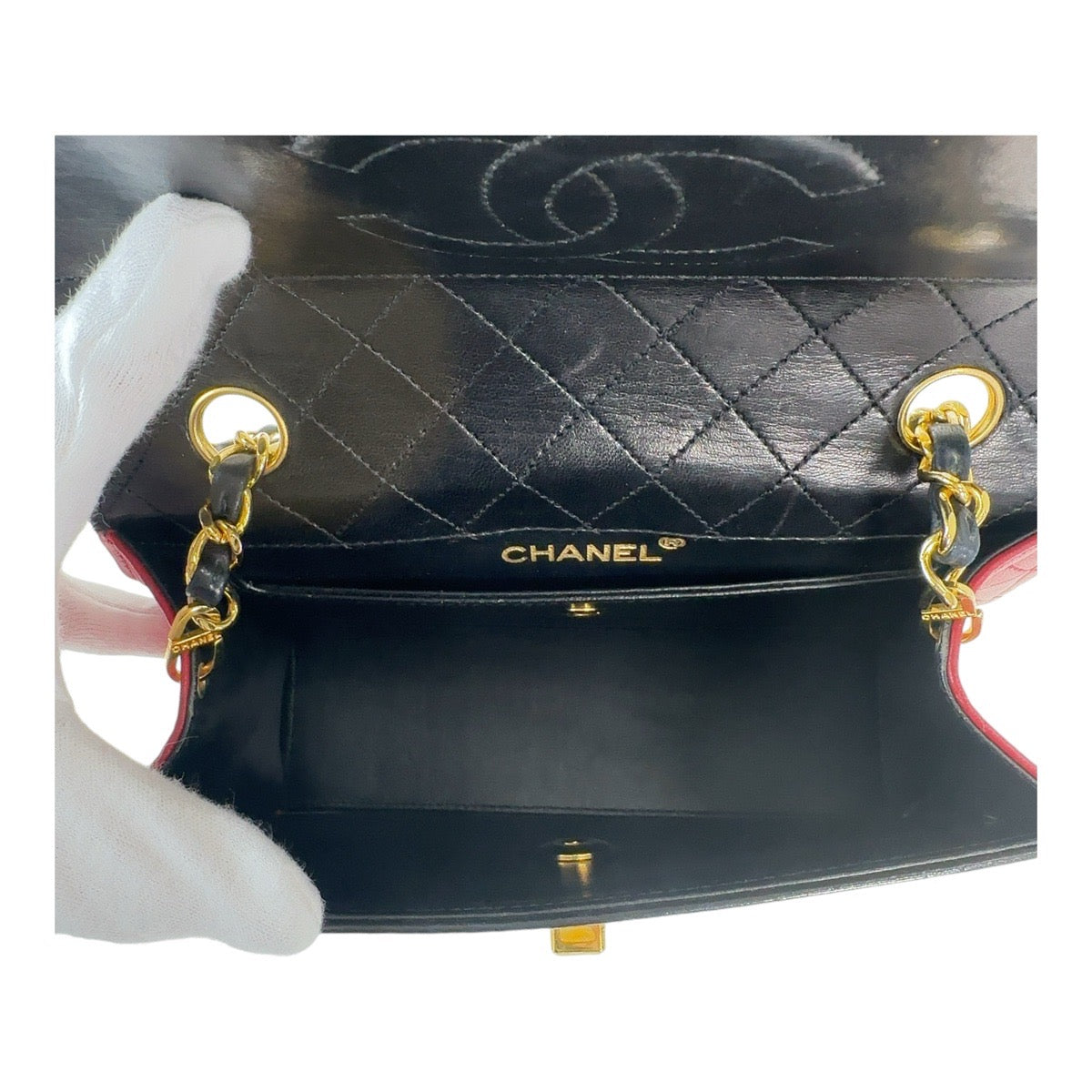 CHANEL シャネル ヴィンテージ 台形 マトラッセ ターンロック バイカラー ブラック レッド ゴールド金具 ラムスキン 斜め掛け チェーンショルダーバッグ  レディース