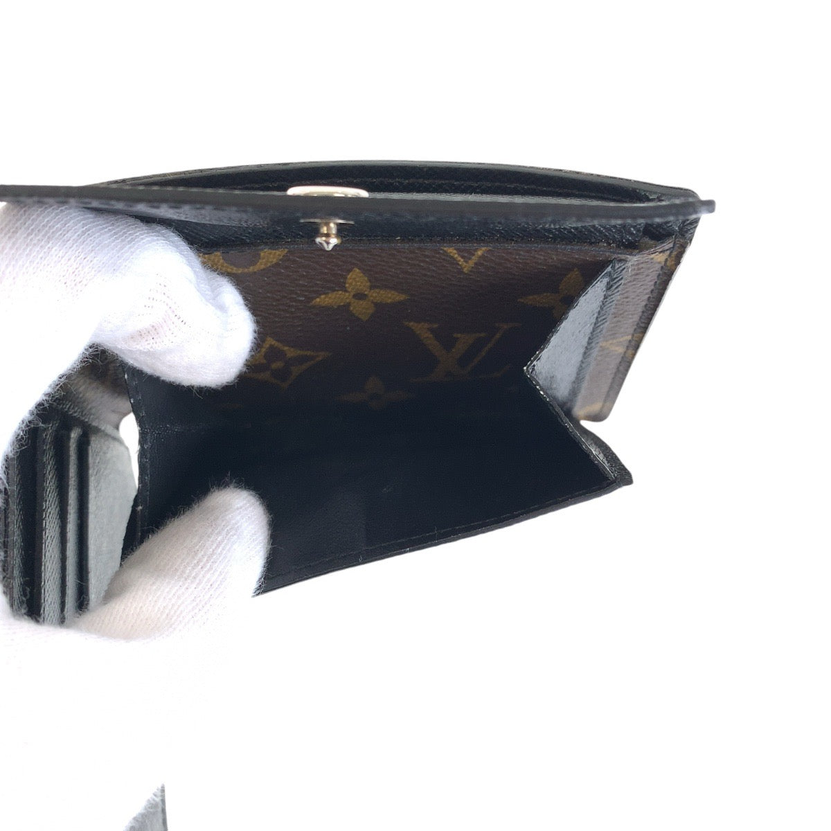 12947
LOUIS VUITTON ルイヴィトン モノグラム マカサー ポルトフォイユ ミンドロ ブラウン ブラック シルバー金具 PVC / レザー M60411 折財布 コンパクトウォレット  メンズ