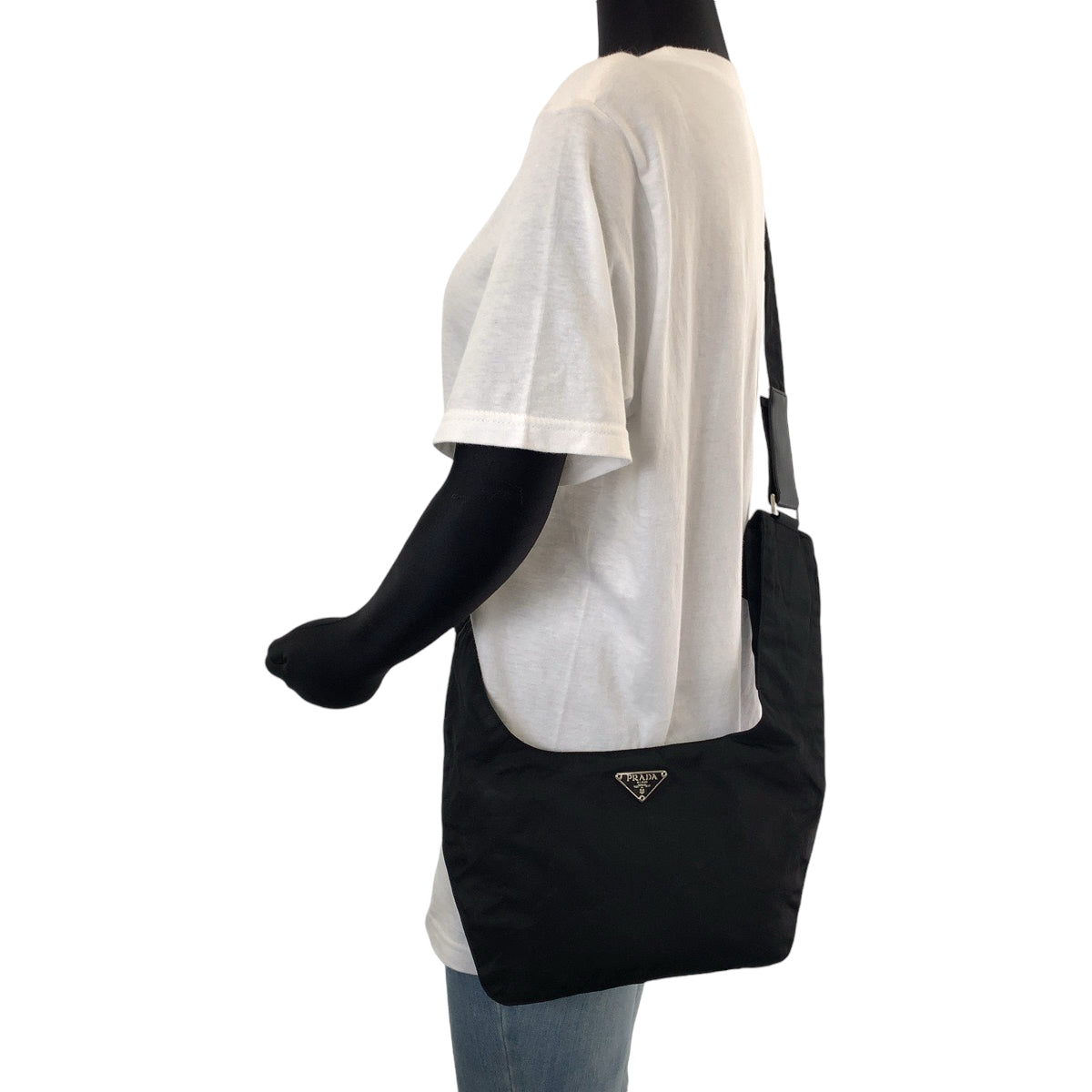 12987
PRADA プラダ テスート 三角ロゴプレート ブラック 黒 シルバー金具 ナイロン ショルダーバッグ ボディバッグ  メンズ