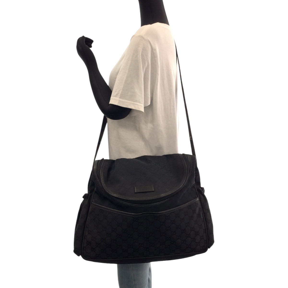 13014
GUCCI グッチ ブラック 黒 シルバー金具 GGキャンバス 123326 ショルダーバッグ メッセンジャーバッグ マザーズバッグ  レディース ABP26