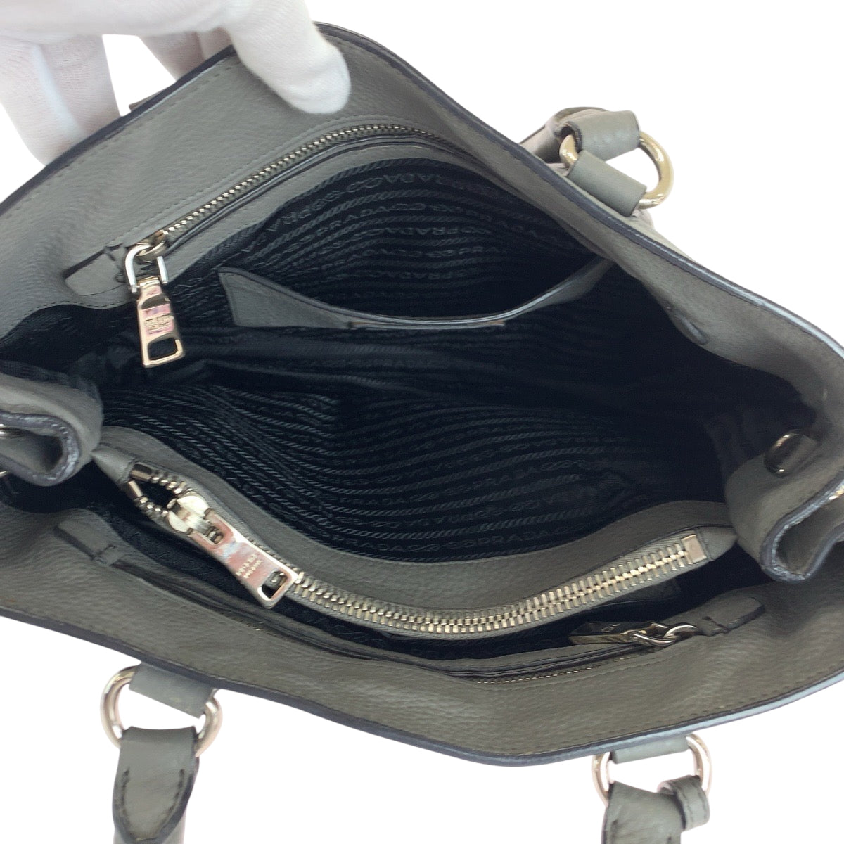 14033
PRADA プラダ ヴィッテロダイノ ロゴ グレー シルバー金具 レザー BN2579 ショルダーバッグ トートバッグ ハンドバッグ 2way レディース ABP62