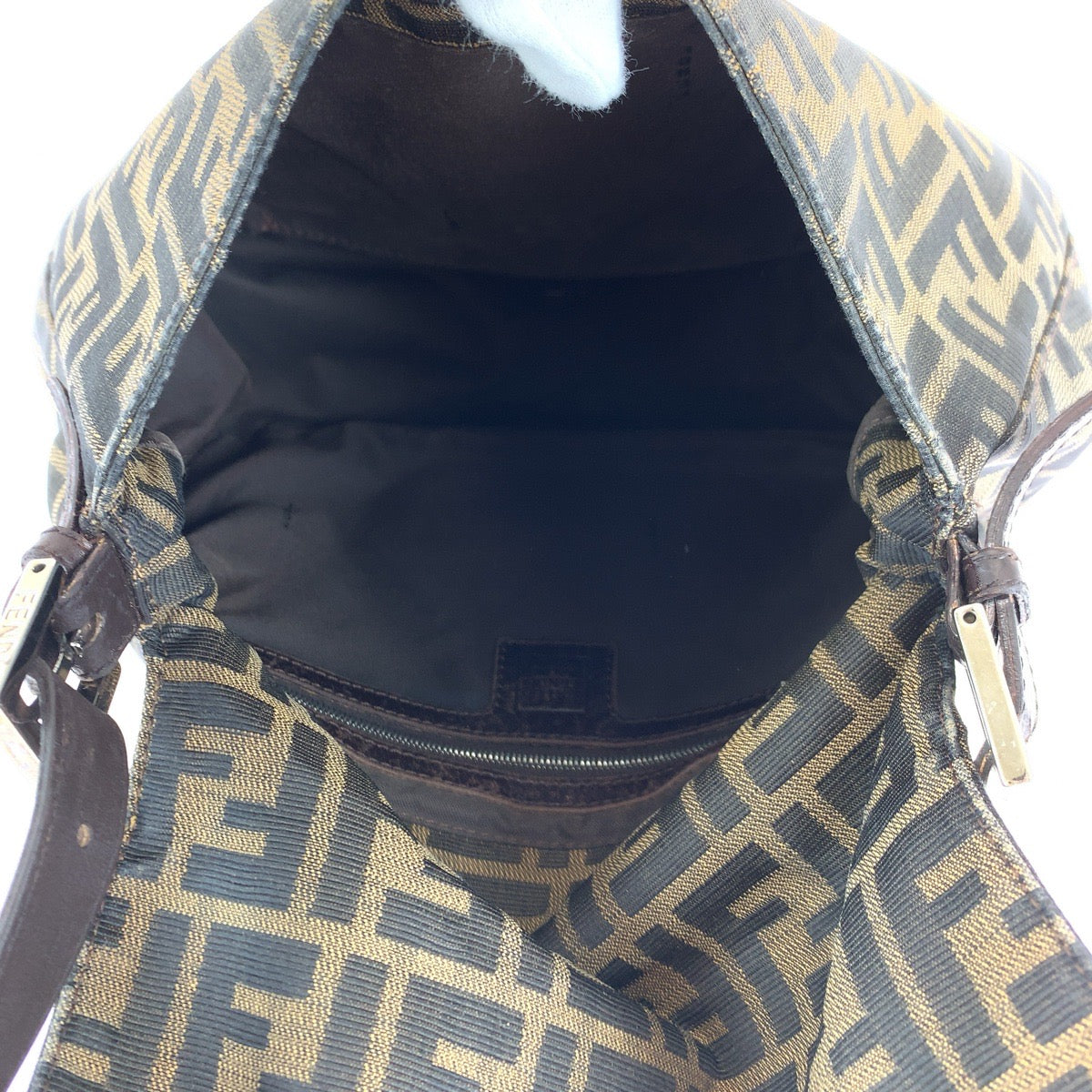 14034
FENDI フェンディ ズッカ マンマバケット ブラウン シルバー金具 キャンバス ショルダーバッグ 肩掛け  レディース
