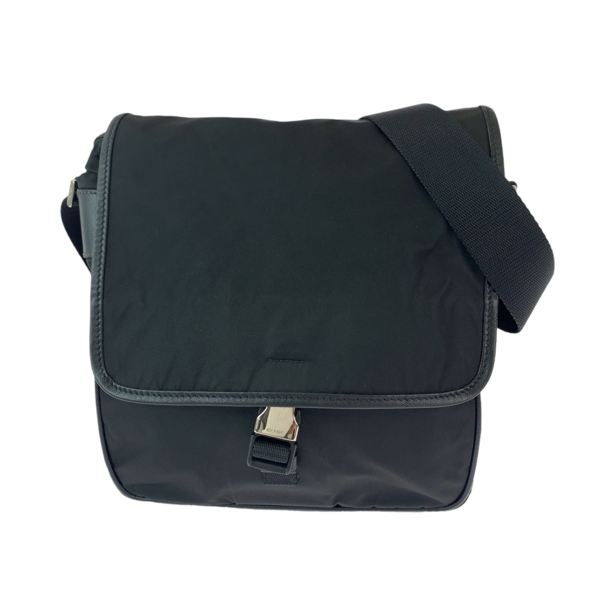 11905
PRADA プラダ テスート 三角ロゴプレート ブラック 黒 シルバー金具 ナイロン ショルダーバッグ ポシェット  メンズ