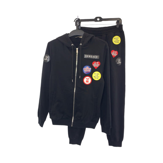 11874
VERSACE ヴェルサーチ マルチカラーパッチ パーカー サイズM パンツ サイズS ブラック 黒 マルチカラー コットン セットアップ 上下セット スウェット パーカー フーディ パンツ  メンズ ABP34