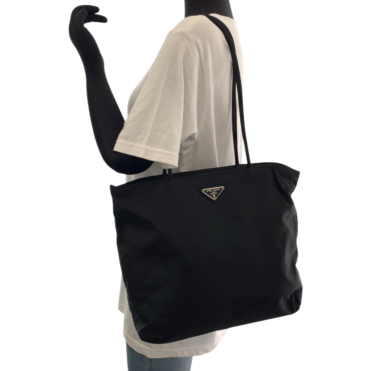 11867
PRADA プラダ テスート 三角ロゴプレート ブラック 黒 シルバー金具 ナイロン トートバッグ ショルダーバッグ  レディース