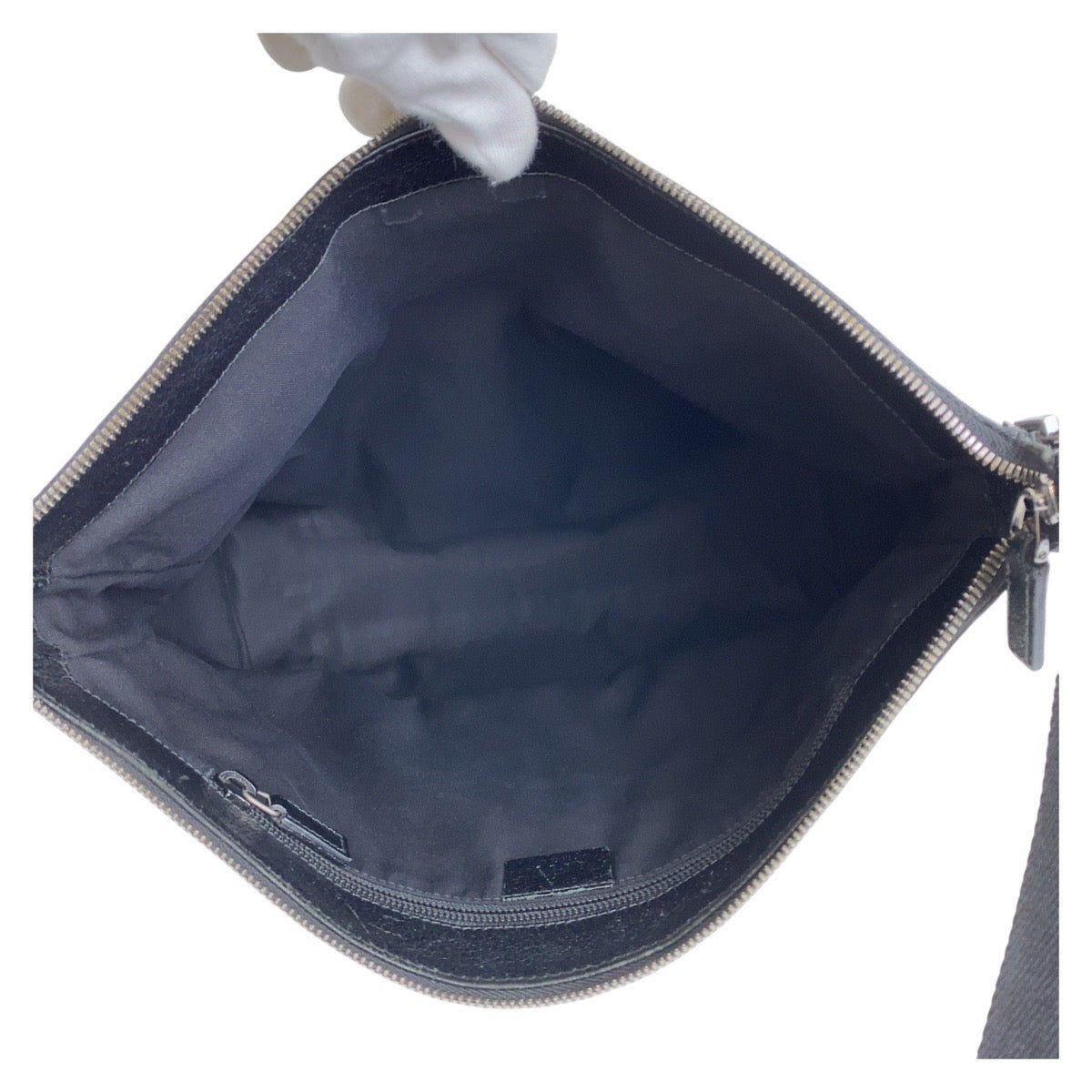 13076
GUCCI グッチ ブラック 黒 シルバー金具 GGキャンバス / レザー 110054 斜め掛け ショルダーバッグ メッセンジャーバッグ  レディース
