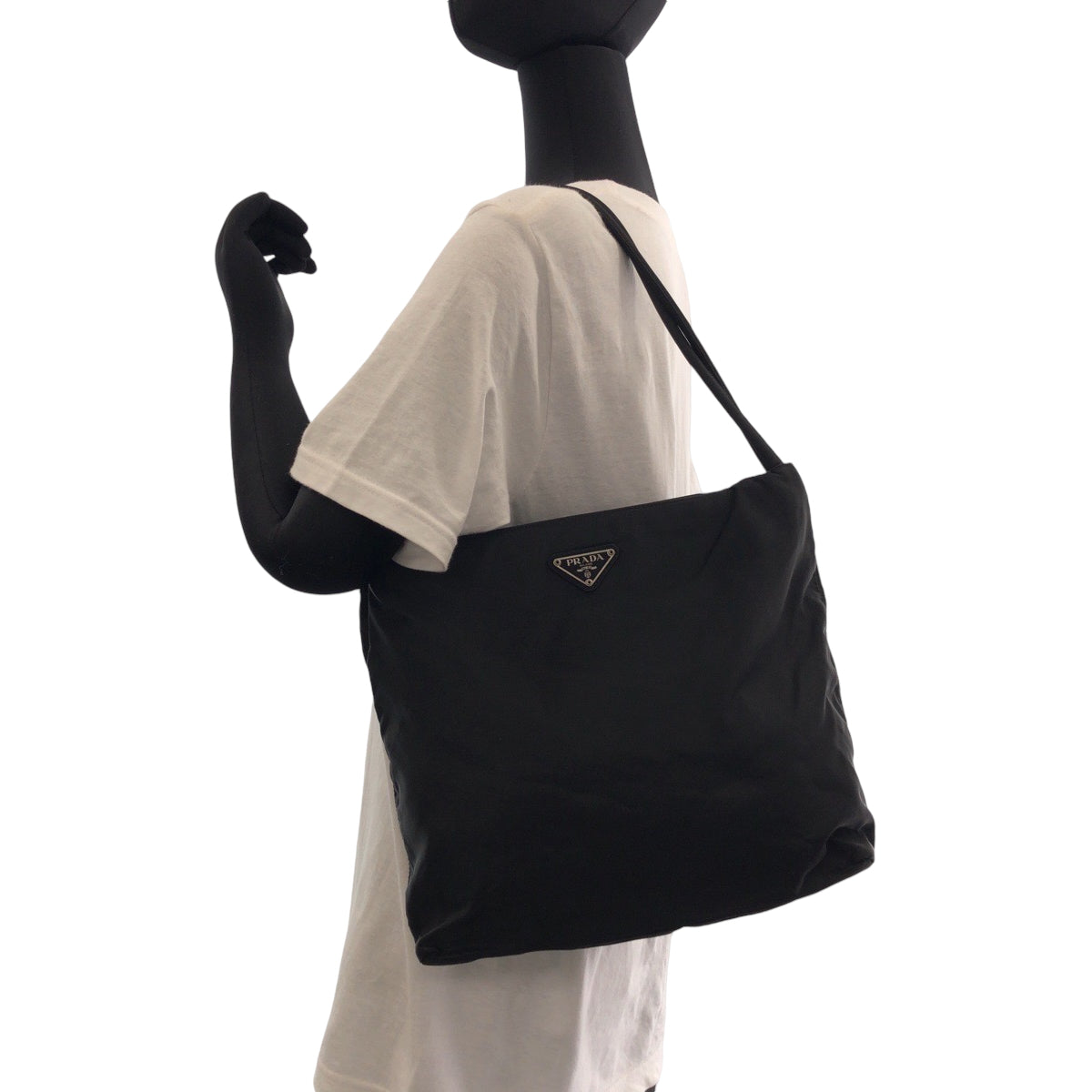 13086
PRADA プラダ テスート 三角ロゴプレート ブラック 黒 シルバー金具 ナイロン B6243 トートバッグ ショルダーバッグ  レディース