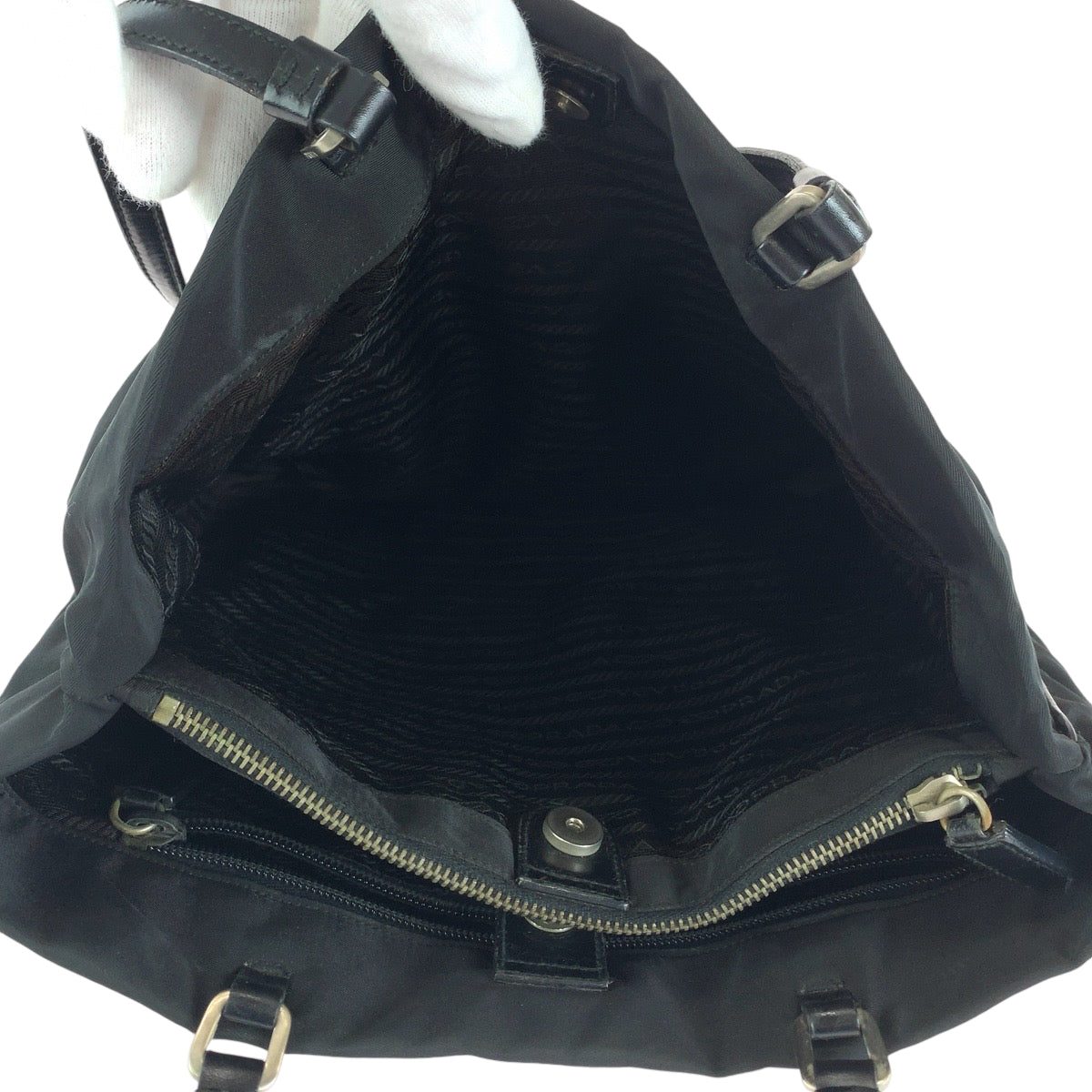13092
PRADA プラダ テスート 三角ロゴプレート ブラック 黒 シルバー金具 ナイロン B11213 トートバッグ ショルダーバッグ  レディース