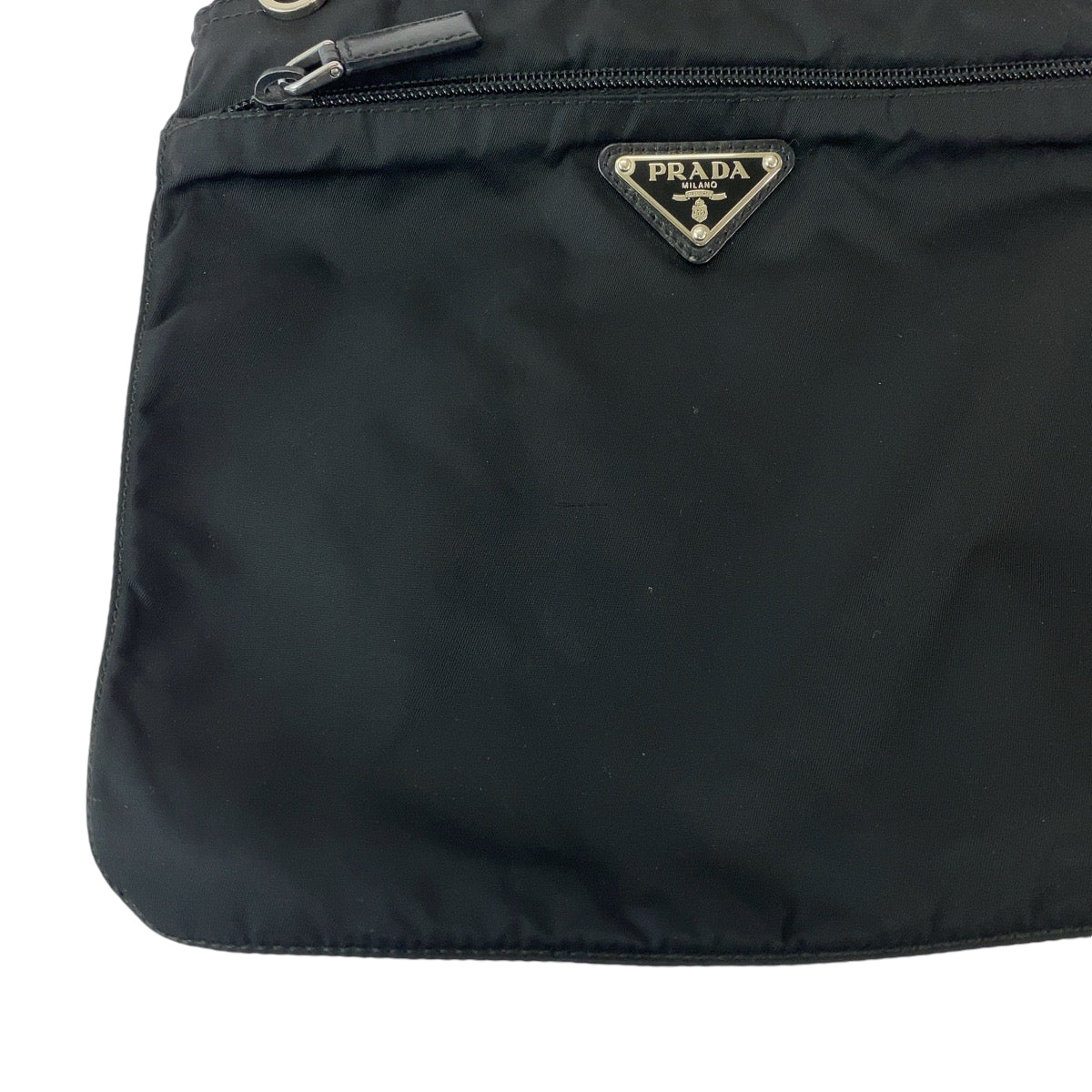12813
PRADA プラダ テスート 三角ロゴプレート ブラック 黒 シルバー金具 ナイロン ショルダーバッグ ポシェット  メンズ
