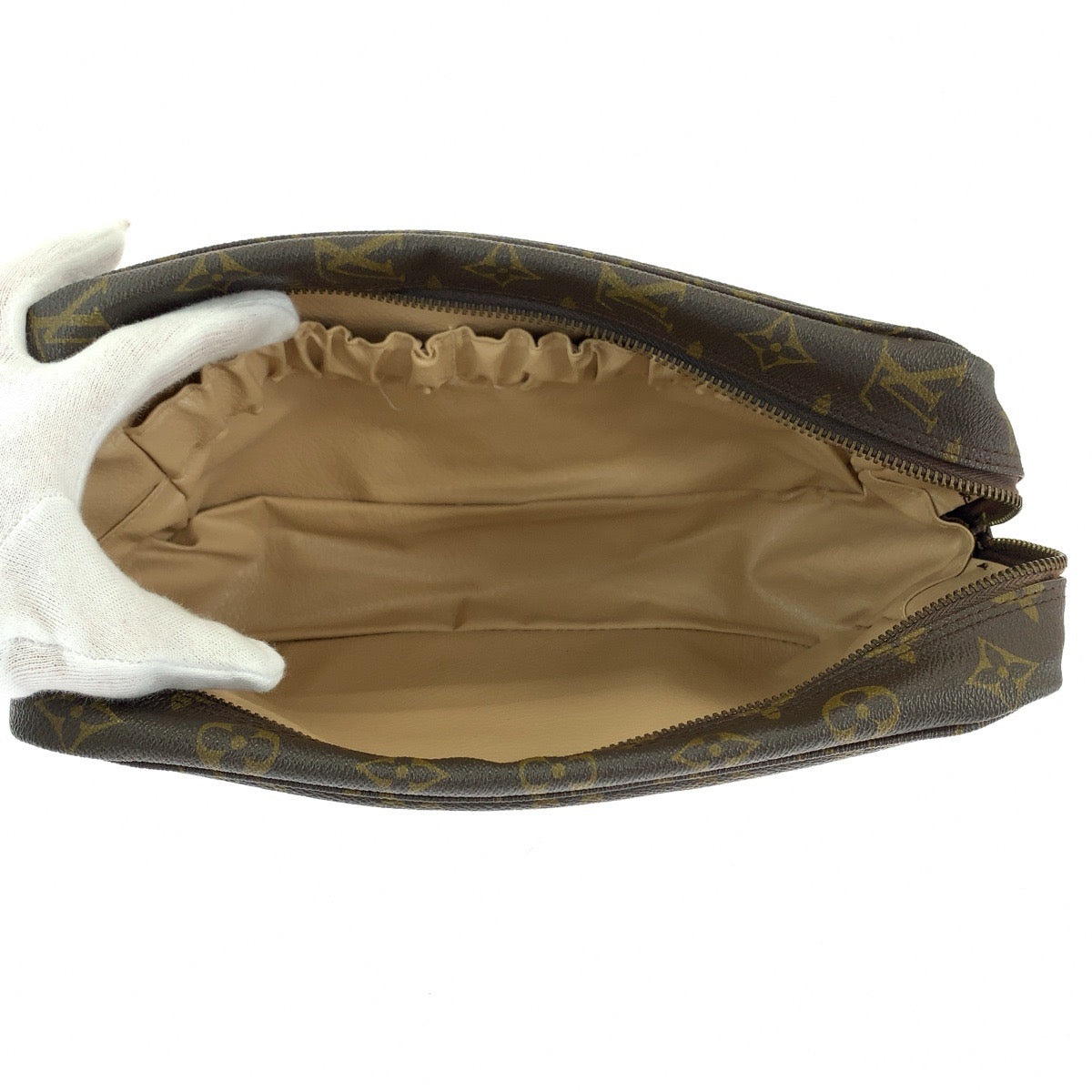 LOUIS VUITTON ルイヴィトン モノグラム トゥルース トワレット 28 ブラウン シルバー金具 PVC M47522 ポーチ 化粧ポーチ クラッチバッグ  レディース