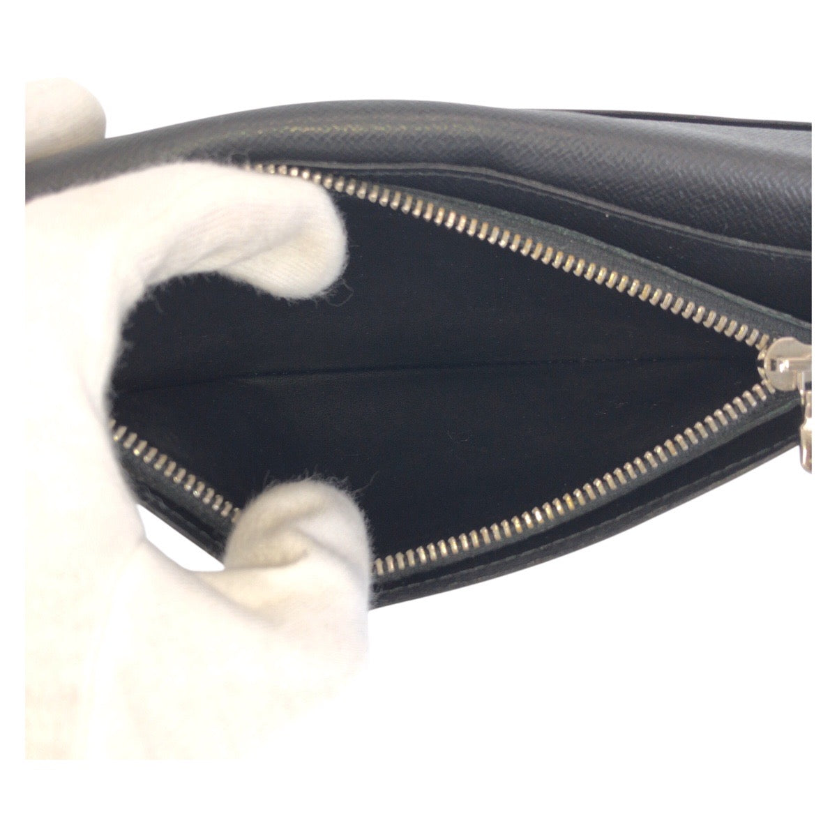 13108
LOUIS VUITTON ルイヴィトン タイガ ポルトフォイユ ブラザ ノワール ブラック 黒 シルバー金具 レザー M32572 長財布 ロングウォレット  メンズ