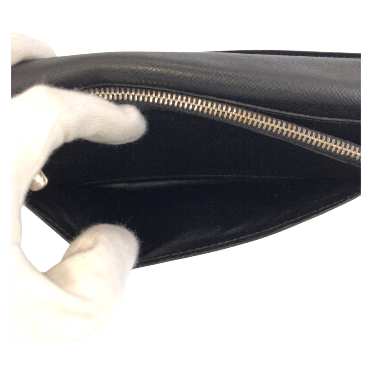 13108
LOUIS VUITTON ルイヴィトン タイガ ポルトフォイユ ブラザ ノワール ブラック 黒 シルバー金具 レザー M32572 長財布 ロングウォレット  メンズ