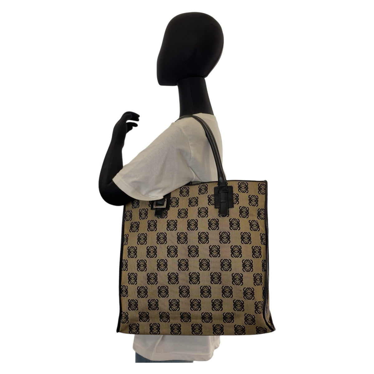 13119
LOEWE ロエベ ヴィンテージ アナグラム ベージュ ブラック シルバー金具 キャンバス / レザー トートバッグ ショルダーバッグ  レディース