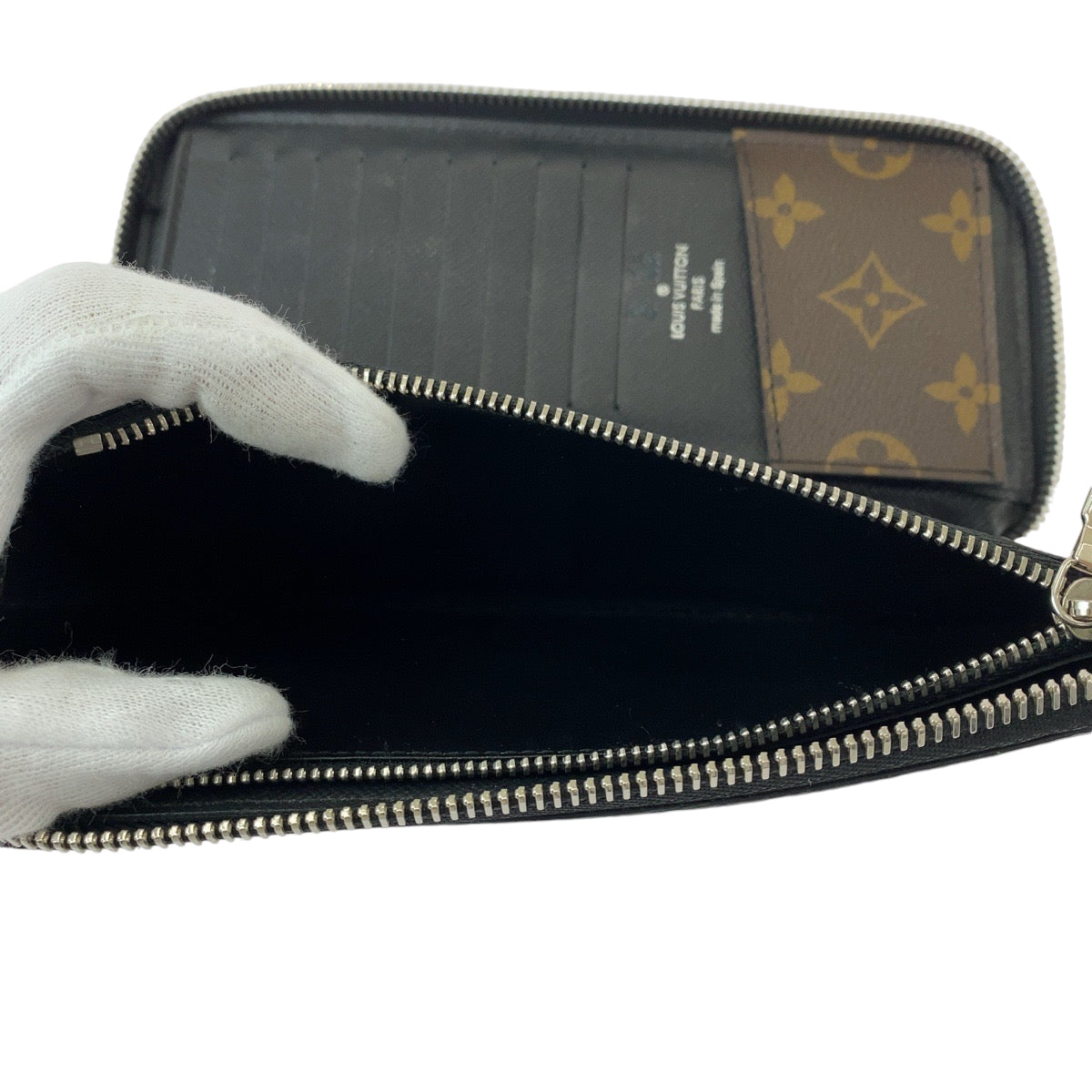 12794
LOUIS VUITTON ルイ ヴィトン モノグラム マカサー ヴェルティカル 男女兼用 ブラウン ゴールド金具 PVC M60109 長財布 ラウンドファスナー  メンズ