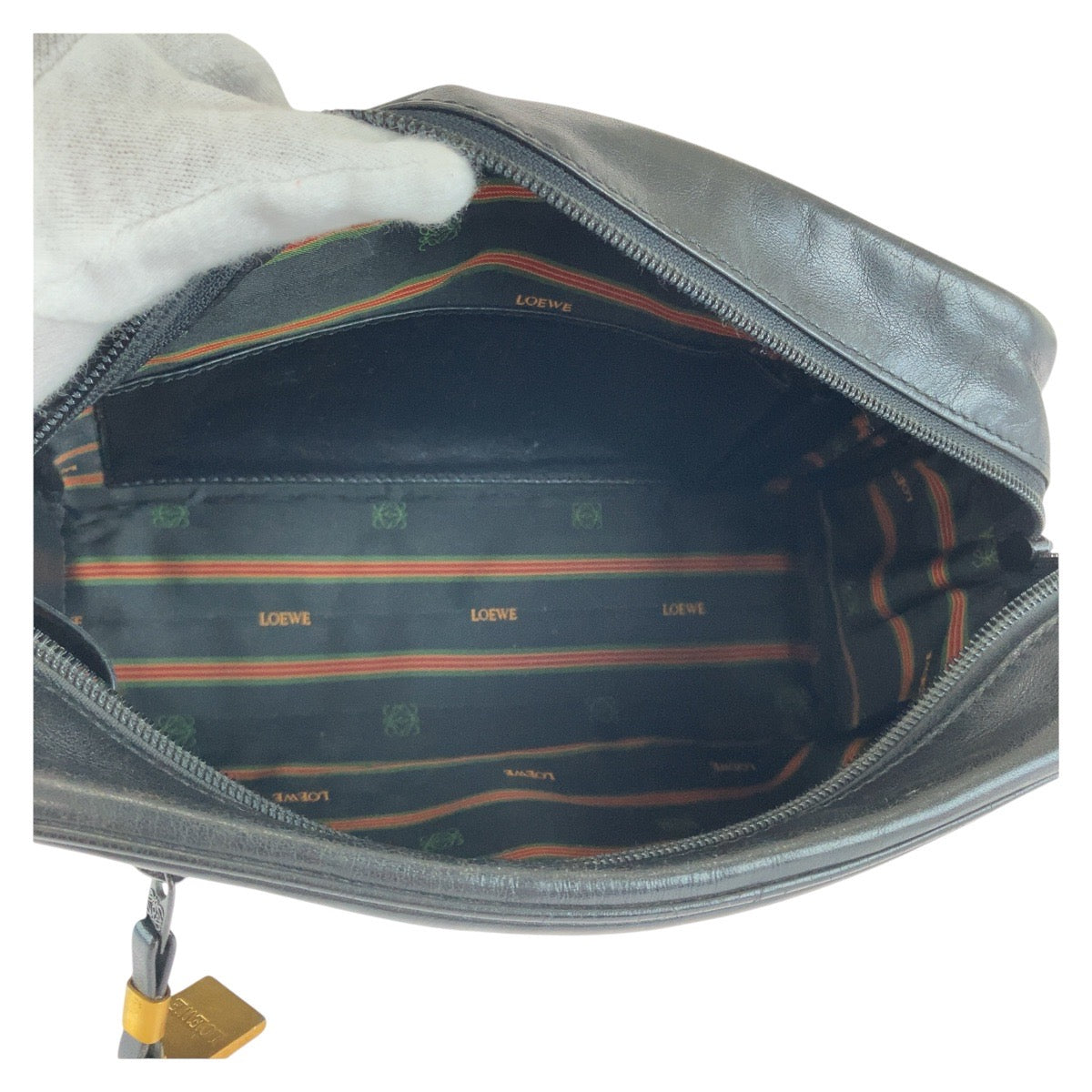 13151
LOEWE ロエベ ヴィンテージ アナグラム ブラック 黒 ゴールド金具 レザー クラッチバッグ セカンドバッグ  メンズ