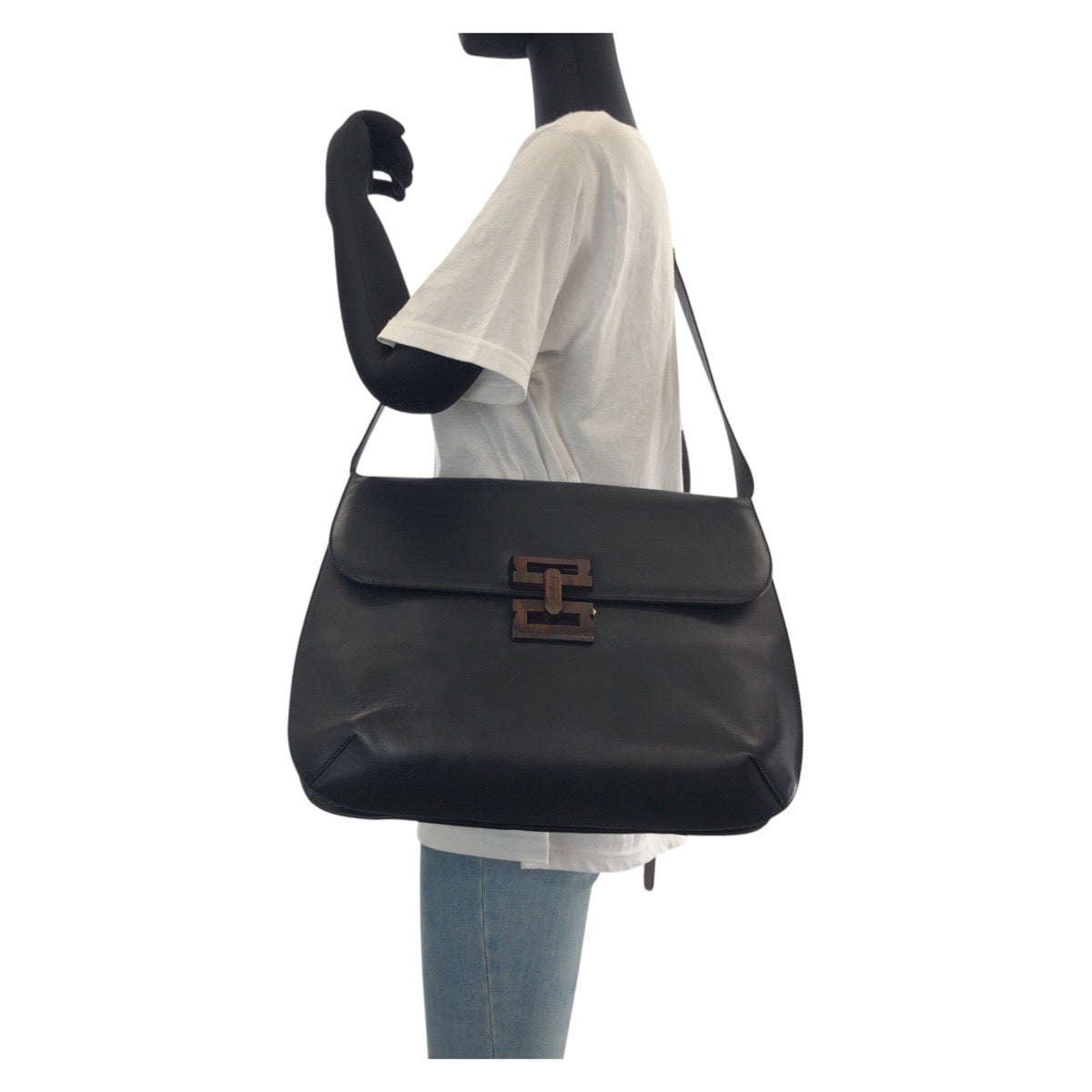 14047
Salvatore Ferragamo サルヴァトーレフェラガモ ブラック 黒 ゴールド金具 レザー / ウッド ショルダーバッグ メッセンジャーバッグ  レディース AB16