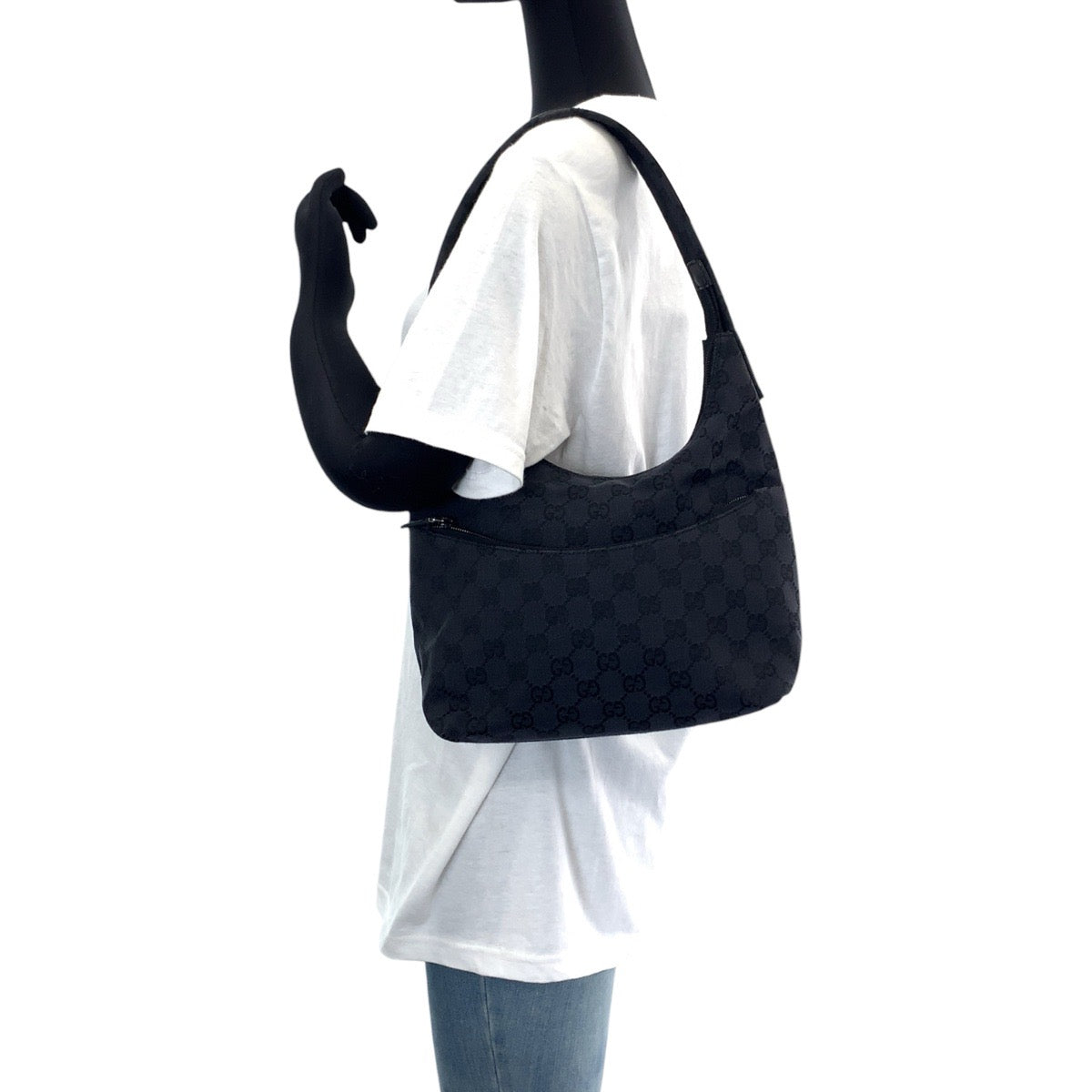 111842
GUCCI グッチ ホーボー ブラック 黒 シルバー金具 GGキャンバス 001 3386 ショルダーバッグ  レディース