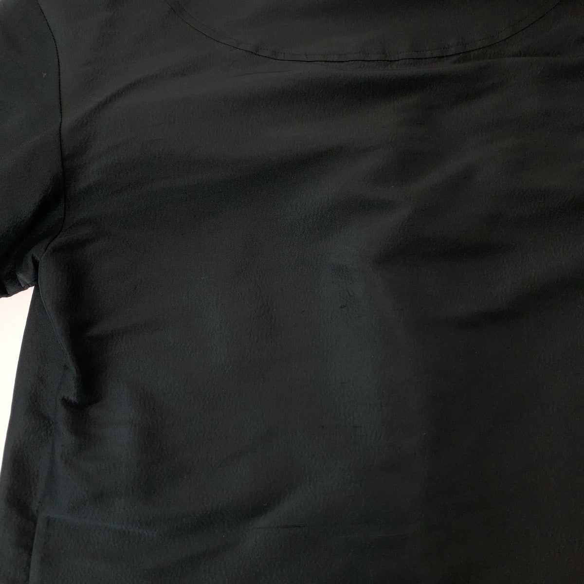 13209
CHANEL シャネル フェイクパール サイズ36 ブラック ゴールド金具 シルク P64478V24243 長袖シャツ ドレスシャツ シルクシャツ レディース ABP48