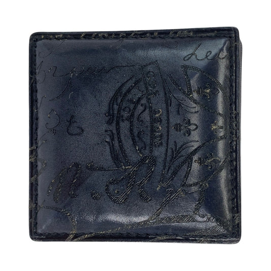 13243
Berluti ベルルッティ カリグラフィー スクリット カヤ ネイビー シルバー金具 レザー コインケース 小銭入れ  メンズ