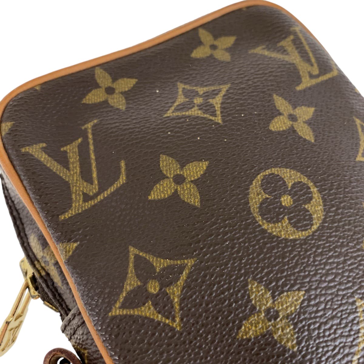 12789
LOUIS VUITTON ルイヴィトン モノグラム ミニダヌーブ ブラウン ゴールド金具 PVC M45268 ショルダーバッグ 斜め掛け ポシェット  レディース