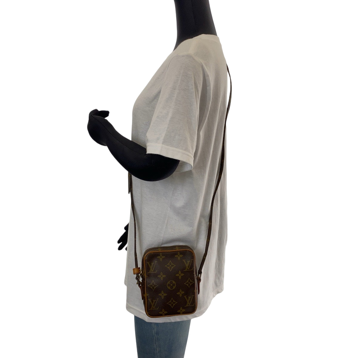 12789
LOUIS VUITTON ルイヴィトン モノグラム ミニダヌーブ ブラウン ゴールド金具 PVC M45268 ショルダーバッグ 斜め掛け ポシェット  レディース