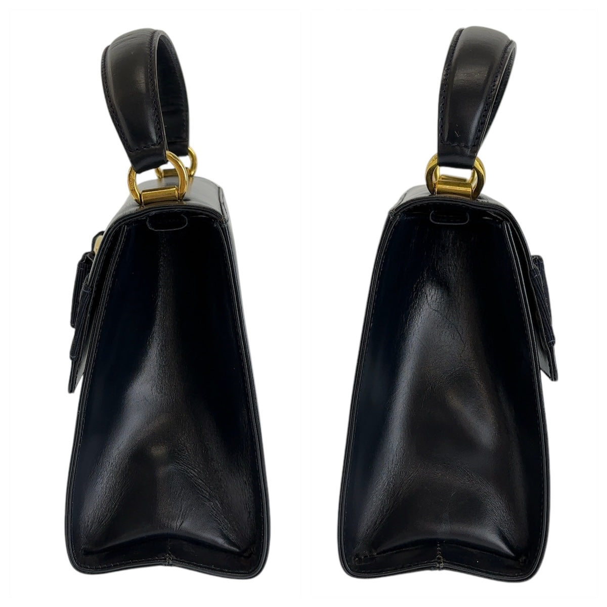 13250
Salvatore Ferragamo サルヴァトーレフェラガモ ヴィンテージ ヴァラリボン ネイビー ゴールド金具 レザー ハンドバッグ ショルダーバッグ 2way  レディース
