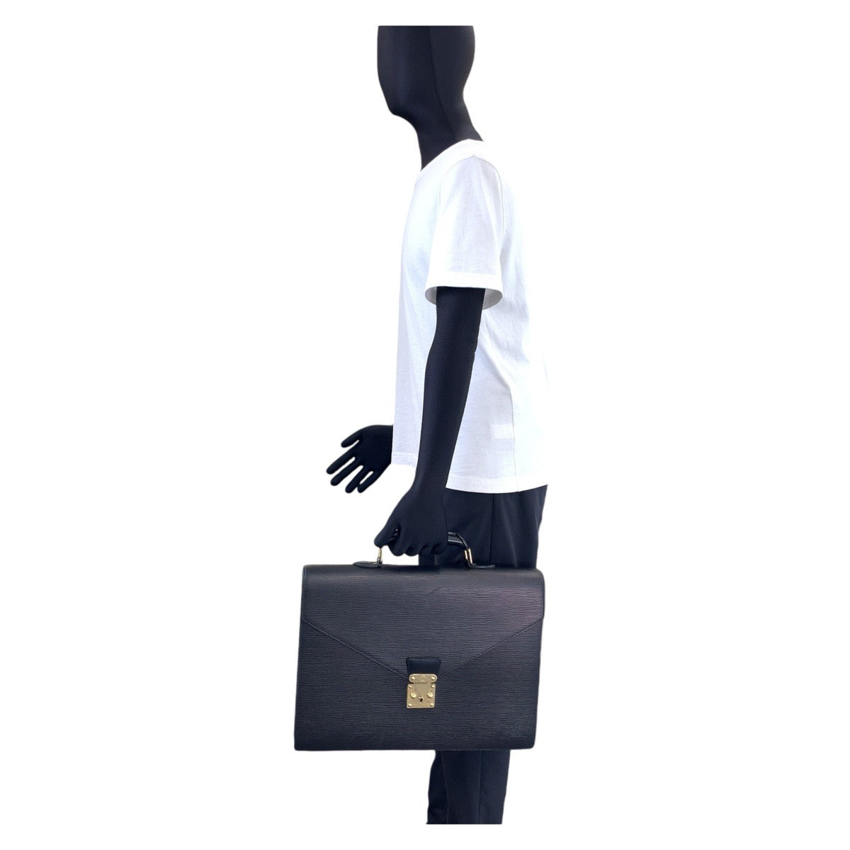 13264
LOUIS VUITTON ルイヴィトン エピ セルヴィエット コンセイエ ブラック 黒 ゴールド金具 レザー M54422 ビジネスバッグ ブリーフケース  メンズ