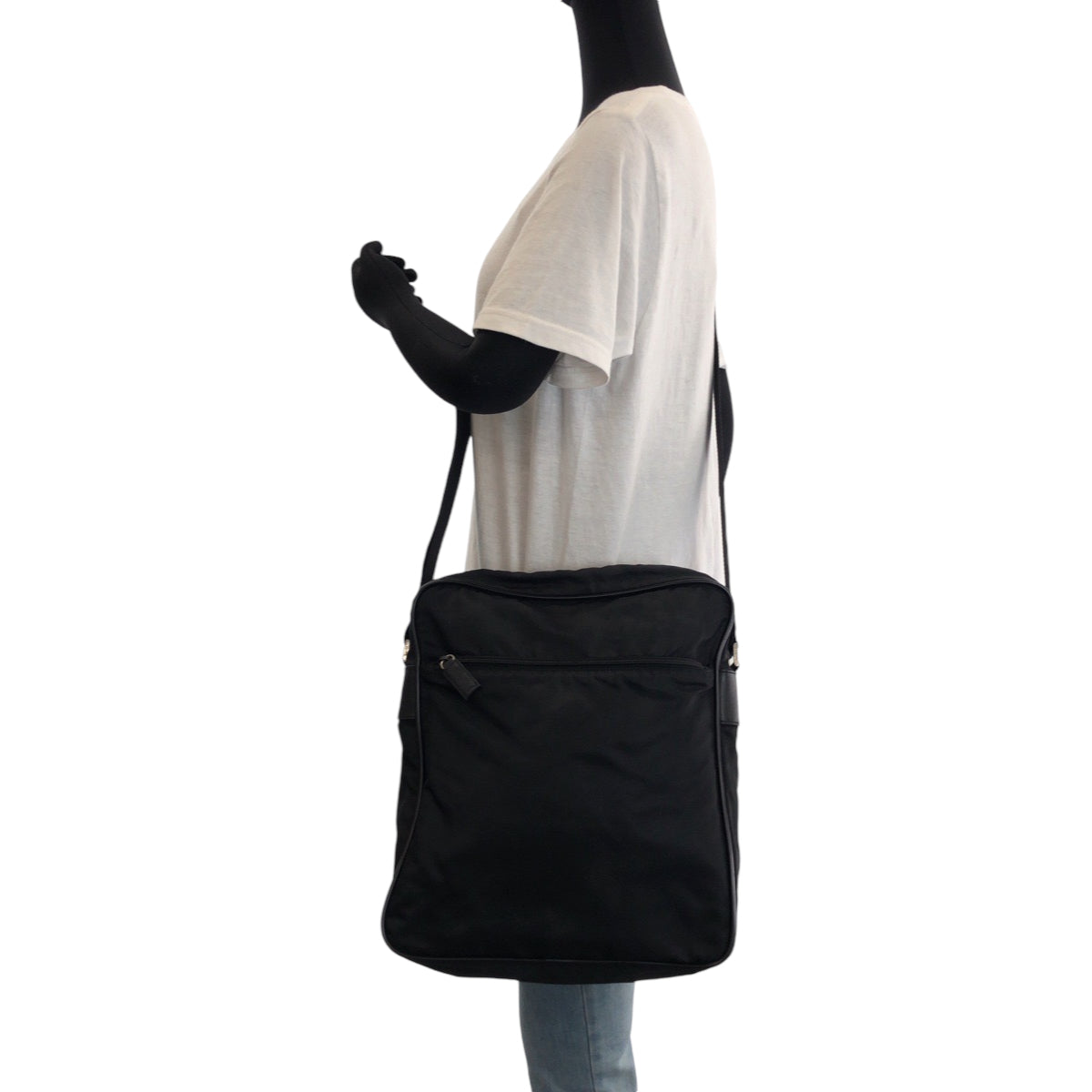 13275
PRADA プラダ テスート 三角ロゴプレート ブラック 黒 シルバー金具 ナイロン ショルダーバッグ メッセンジャーバッグ  レディース