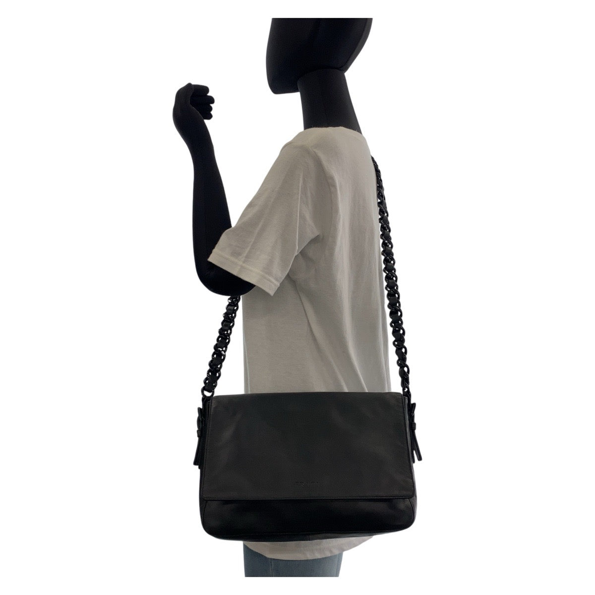 13277
PRADA プラダ ブラック 黒 レザー / プラスチック 斜め掛け ショルダーバッグ ポシェット  レディース