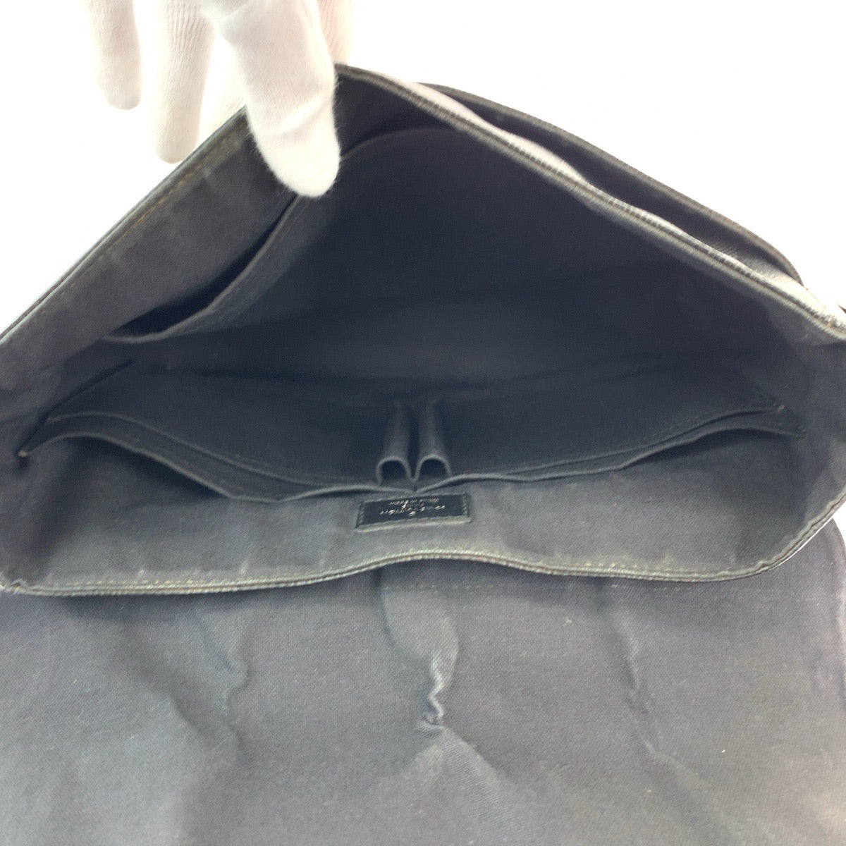 13282
LOUIS VUITTON ルイヴィトン ダミエ グラフィット ディストリクトMM グレー ブラック シルバー金具 PVC N41272 ショルダーバッグ メッセンジャーバッグ  メンズ
