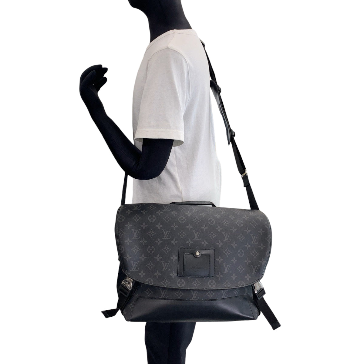 13283
LOUIS VUITTON ルイヴィトン モノグラム エクリプス ヴォワヤージュPM ブラック 黒 シルバー金具 PVC M40511 ショルダーバッグ メッセンジャーバッグ  メンズ