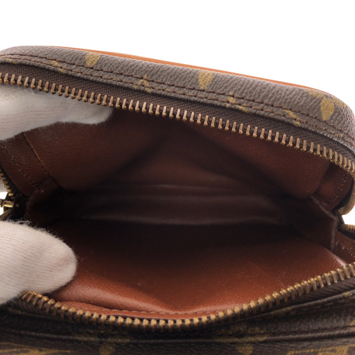 14062
LOUIS VUITTON ルイヴィトン モノグラム アマゾン ブラウン ゴールド金具 PVC / レザー M45236 ショルダーバッグ ポシェット  レディース