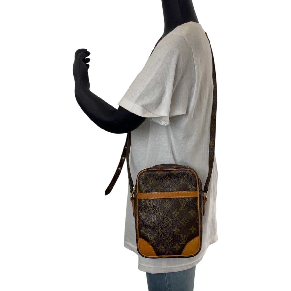 12783
LOUIS VUITTON ルイヴィトン モノグラム ダヌーブ ブラウン ゴールド金具 PVC M45266 ショルダーバッグ ポシェット  レディース