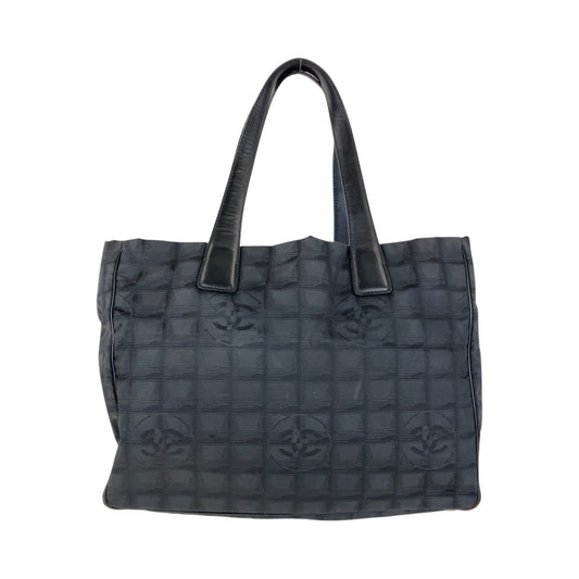 13308
CHANEL シャネル ニュートラベルライン トートMM ブラック 黒 ゴールド金具 ナイロン / レザー トートバッグ  レディース