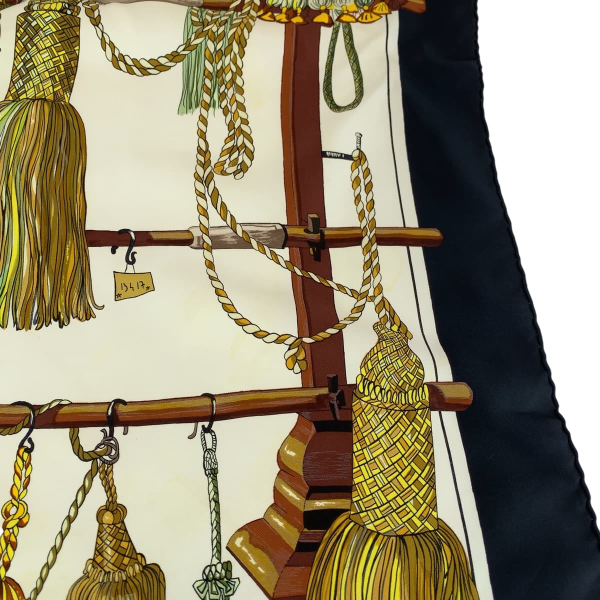 13330
HERMES エルメス カレ90 Pasementerie ブラック 黒 マルチカラー シルク スカーフ  レディース