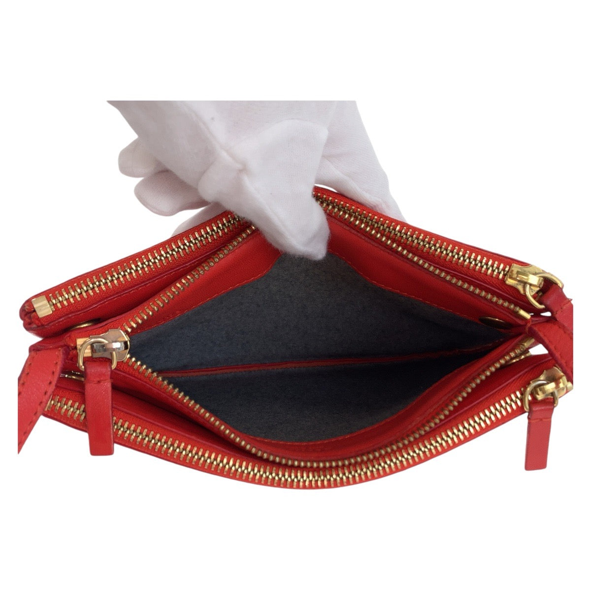 13352
CELINE セリーヌ トリオ スモール レッド ゴールド金具 レザー 斜め掛け ショルダーバッグ ポシェット  レディース