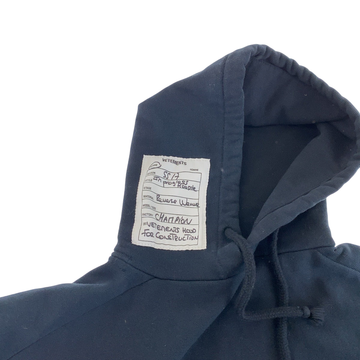 13363
VETEMENTS ヴェトモン チャンピオンコラボ カットオフ パネル ロゴテープ サイズXS ブラック 黒 レッド ブルー コットン WSS17CH7 パーカー フーディー  メンズ