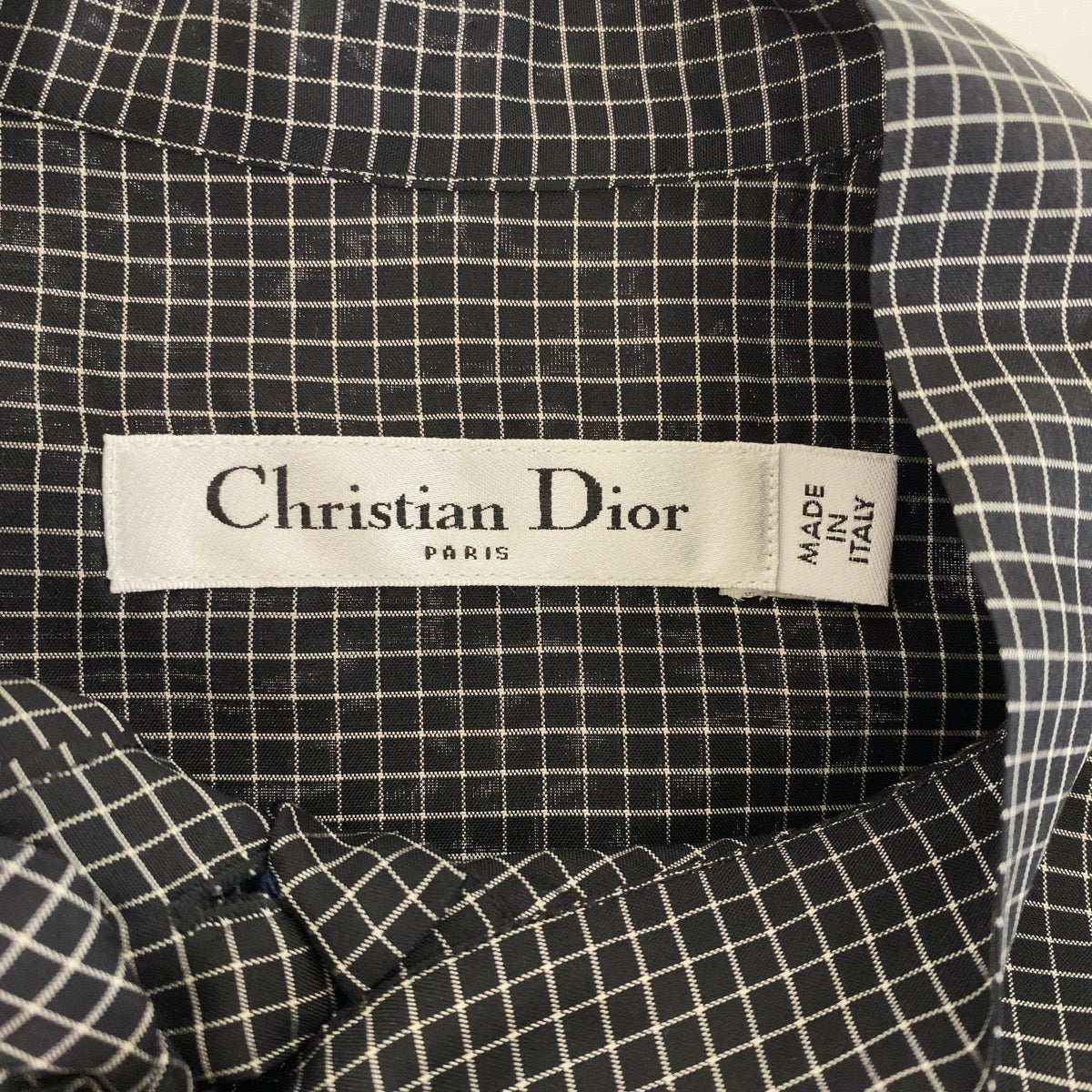 13364
Dior ディオール BEE刺繍 ボウタイ サイズ38 ブラック シルク 951B09A6028 半袖シャツ 七部袖シャツ  レディース
